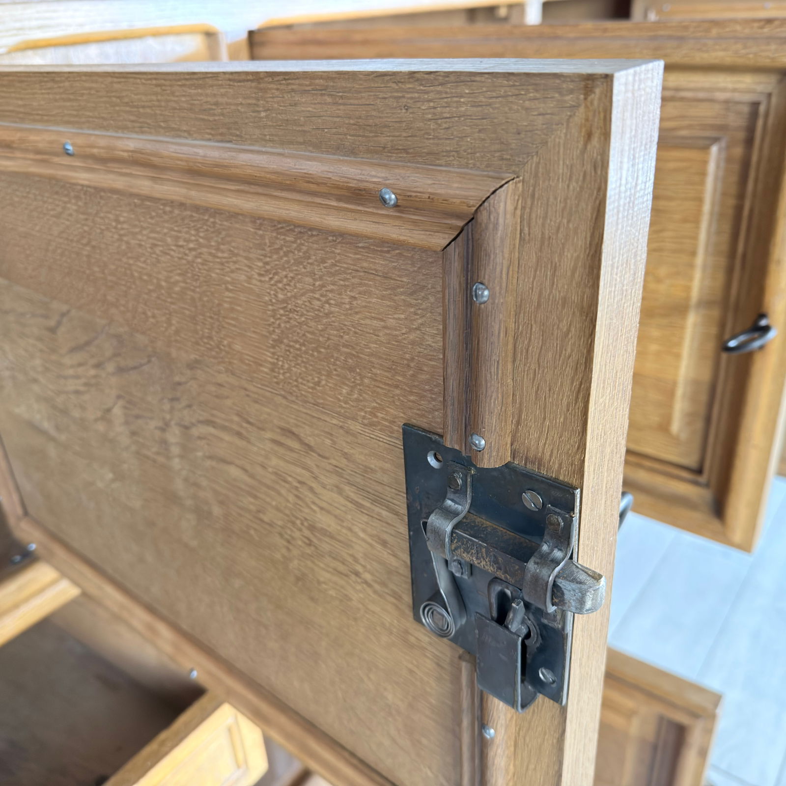 BRUTALIST DUTCH SIDEBOARD - 12