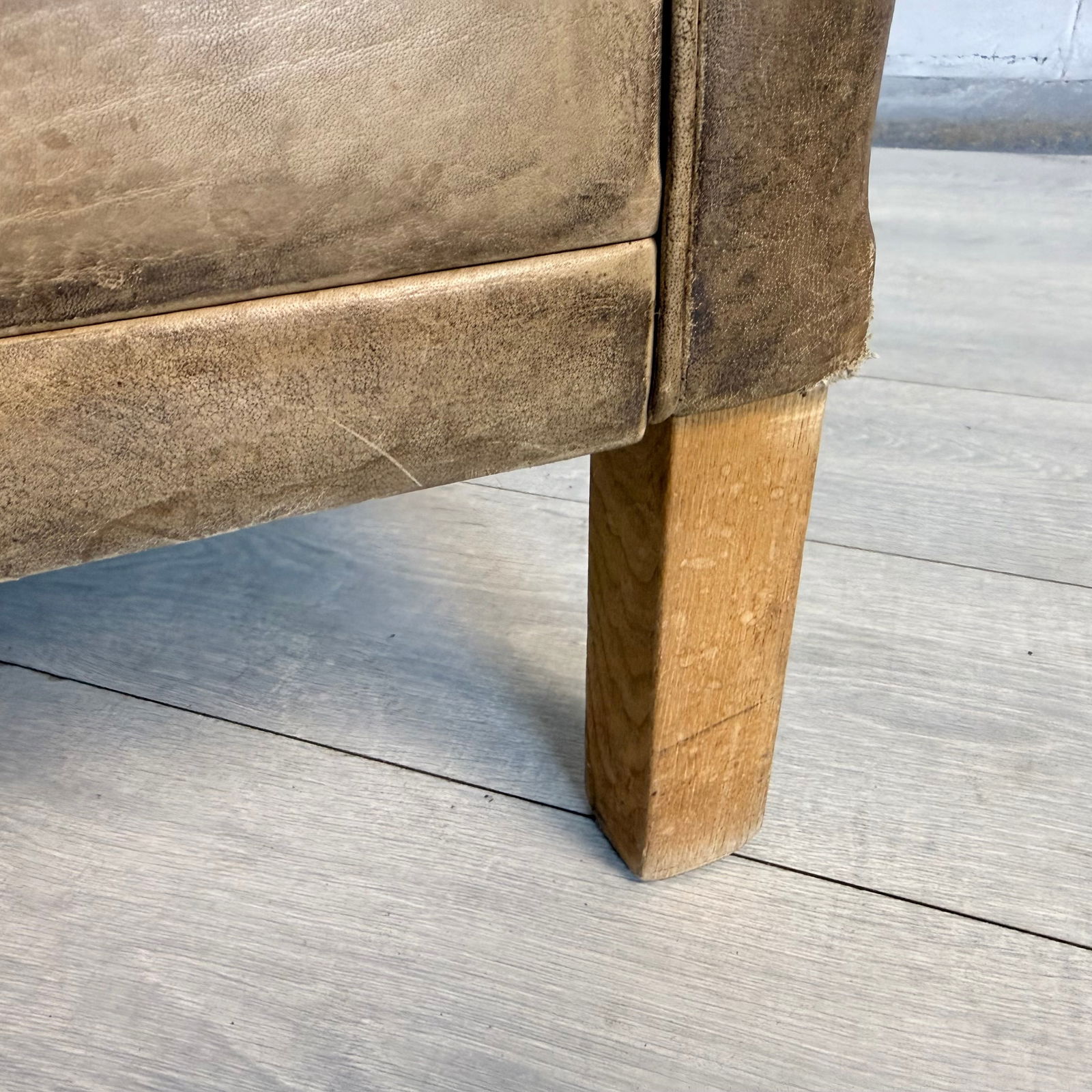 MOGENS HANSEN THREE-SEATER SOFA - 16