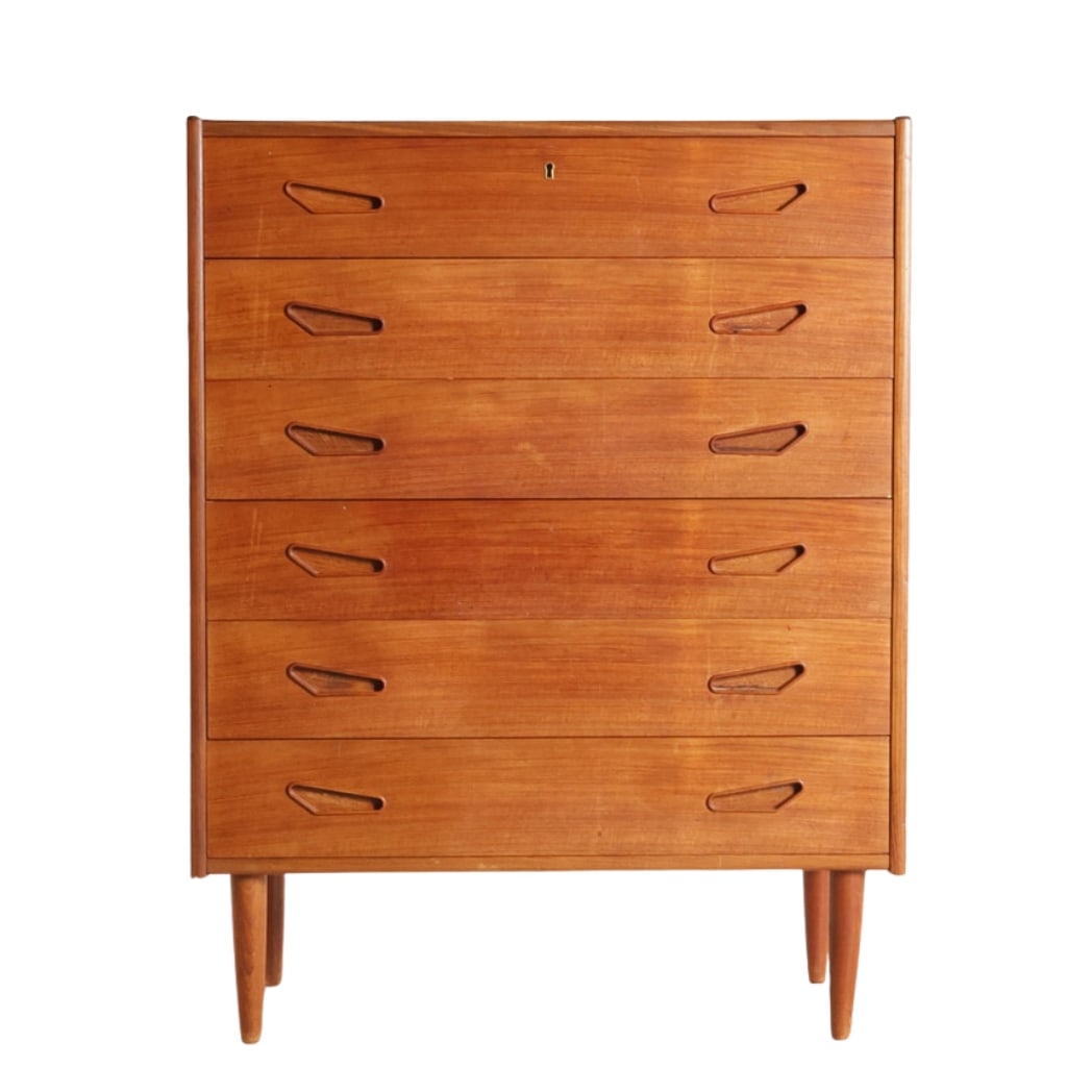 DANISH TEAK CHEST OF DRAWERS (1 of 11)