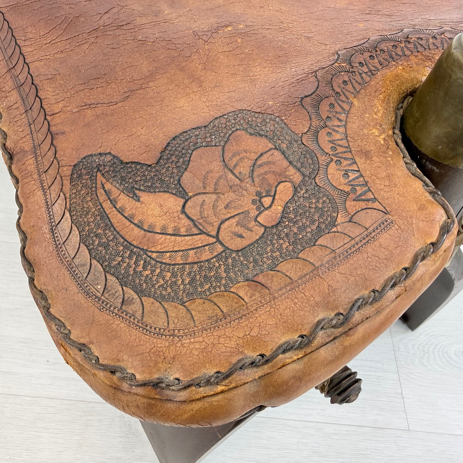 MOROCCAN CAMEL SADDLE - 8