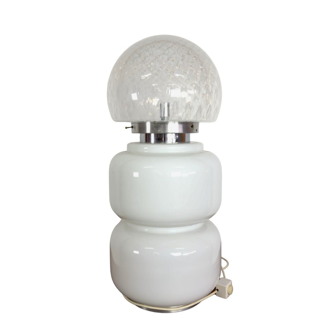 MURANO GLASS TABLE LAMP: Dimensions: H 19". Vintage Italian Space Age table lamp with Murano glass lampshade.