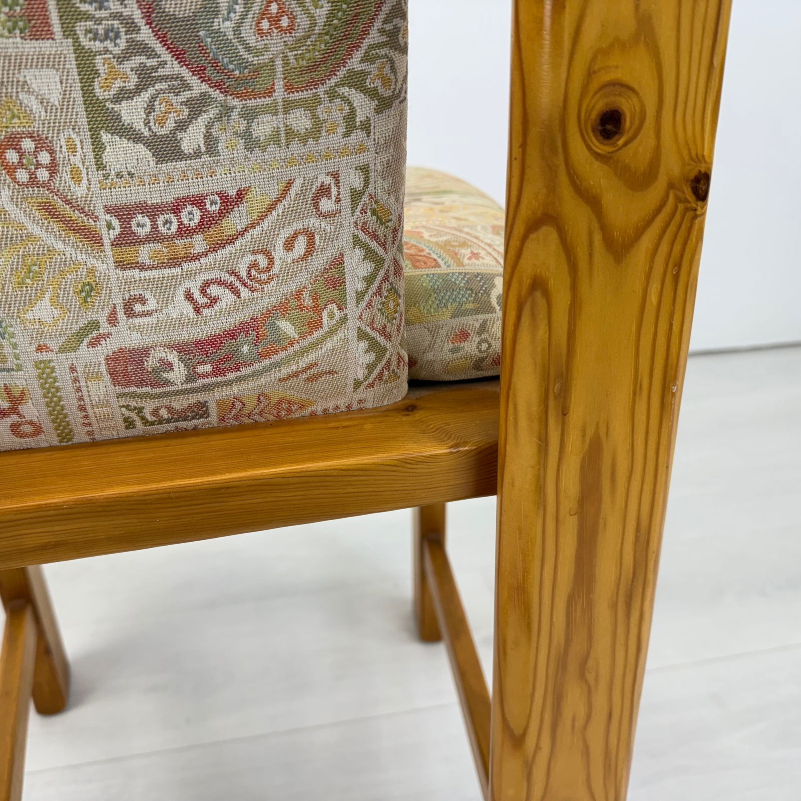 (7) SCANDINAVIAN PINE DINING CHAIRS - 10