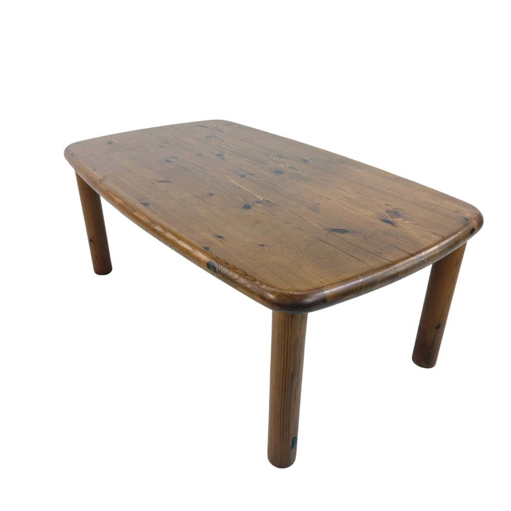 SCANDINAVIAN COFFEE TABLE - 2