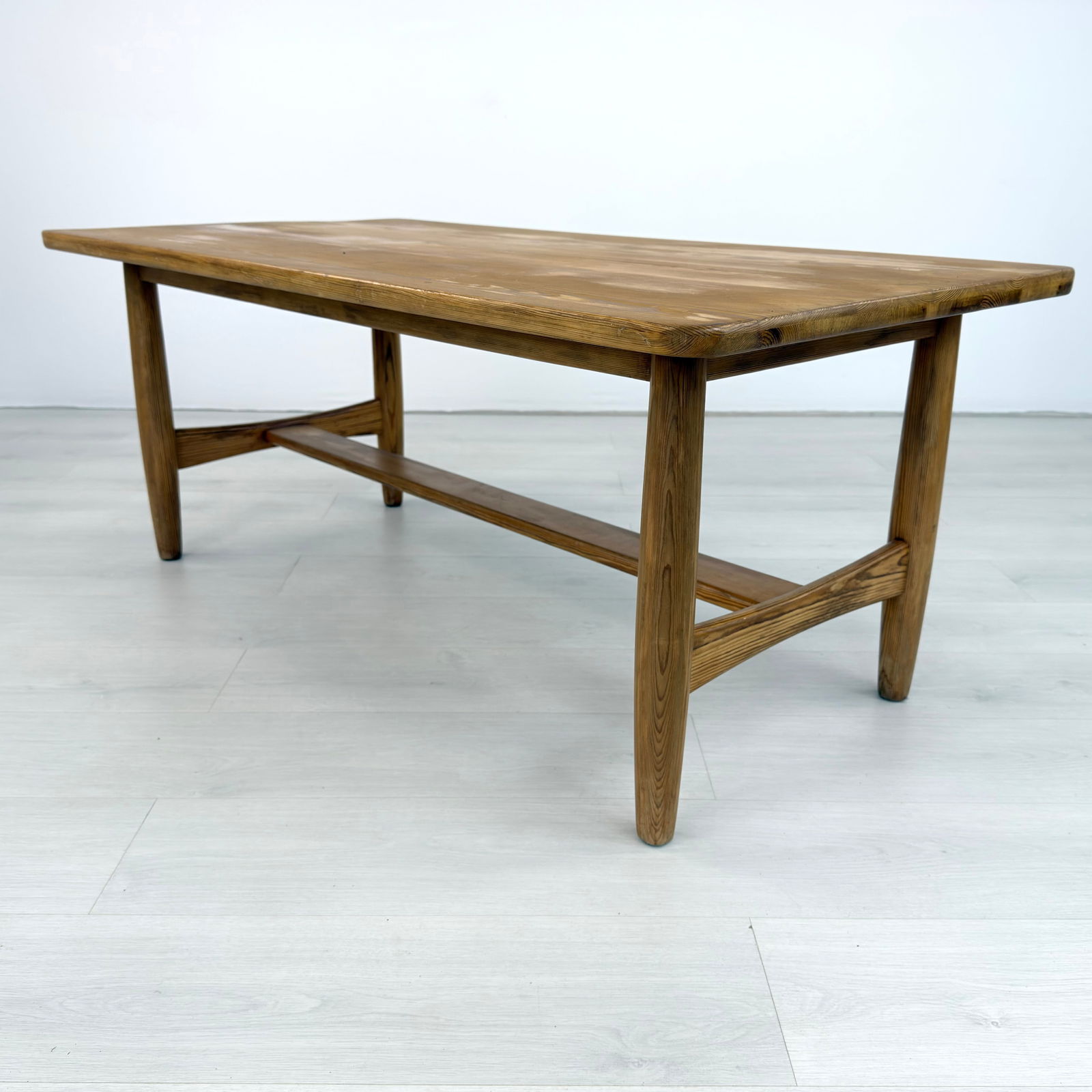 SCANDINAVIAN PINE COFFEE TABLE - 2