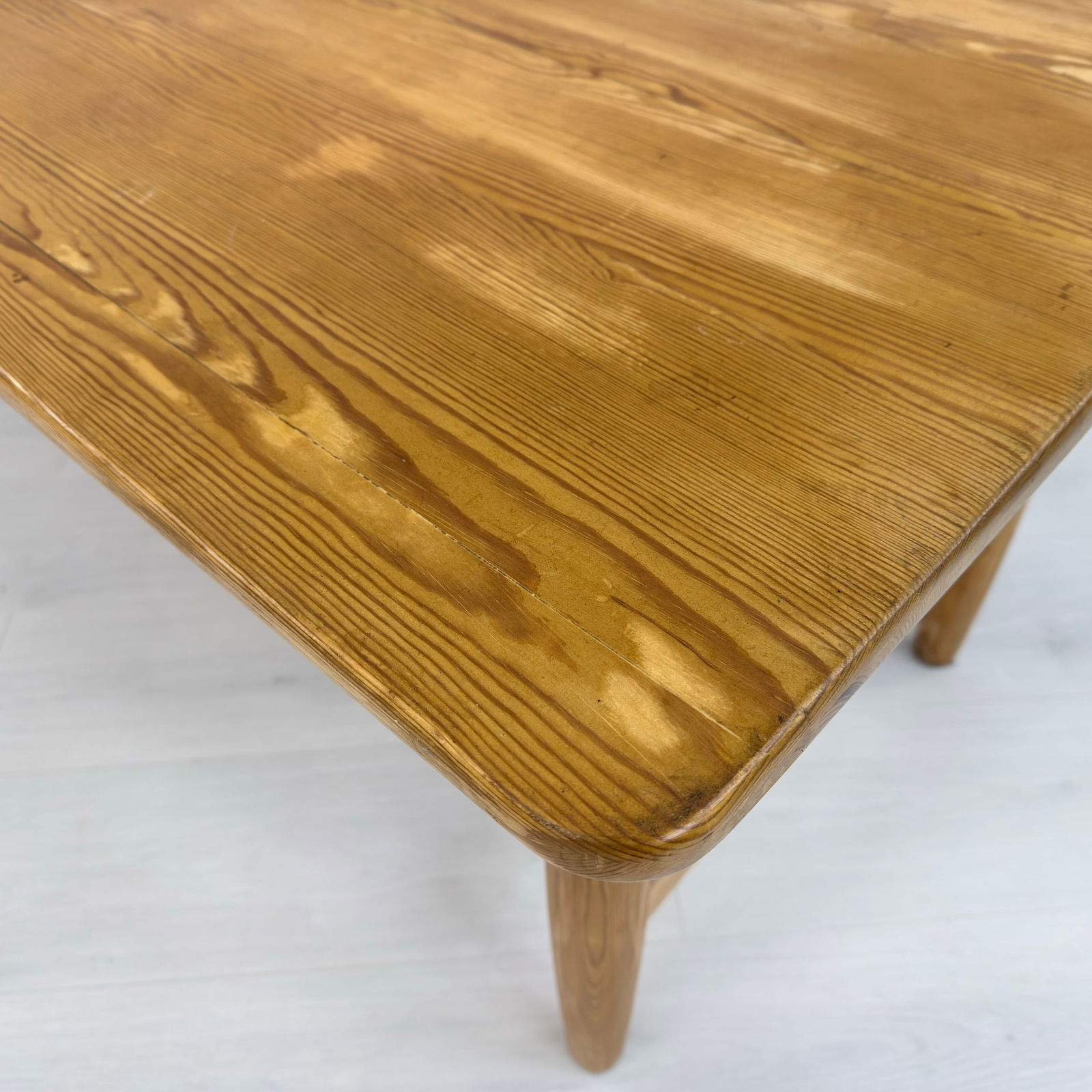 SCANDINAVIAN PINE COFFEE TABLE - 7