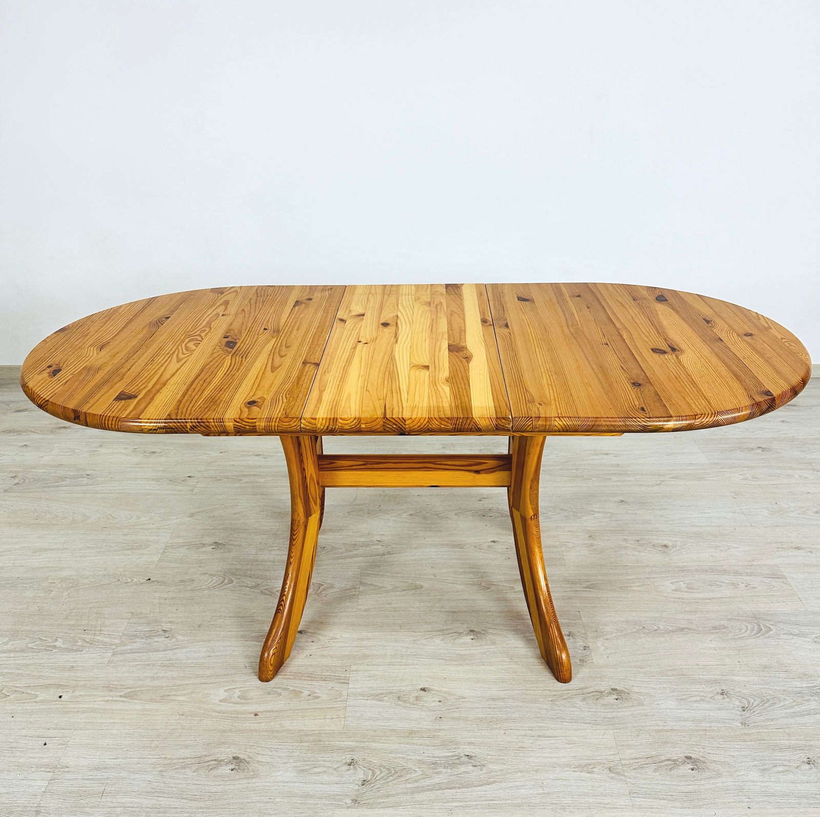 RAINER DAUMILLER EXTENDABLE DINING TABLE - 2