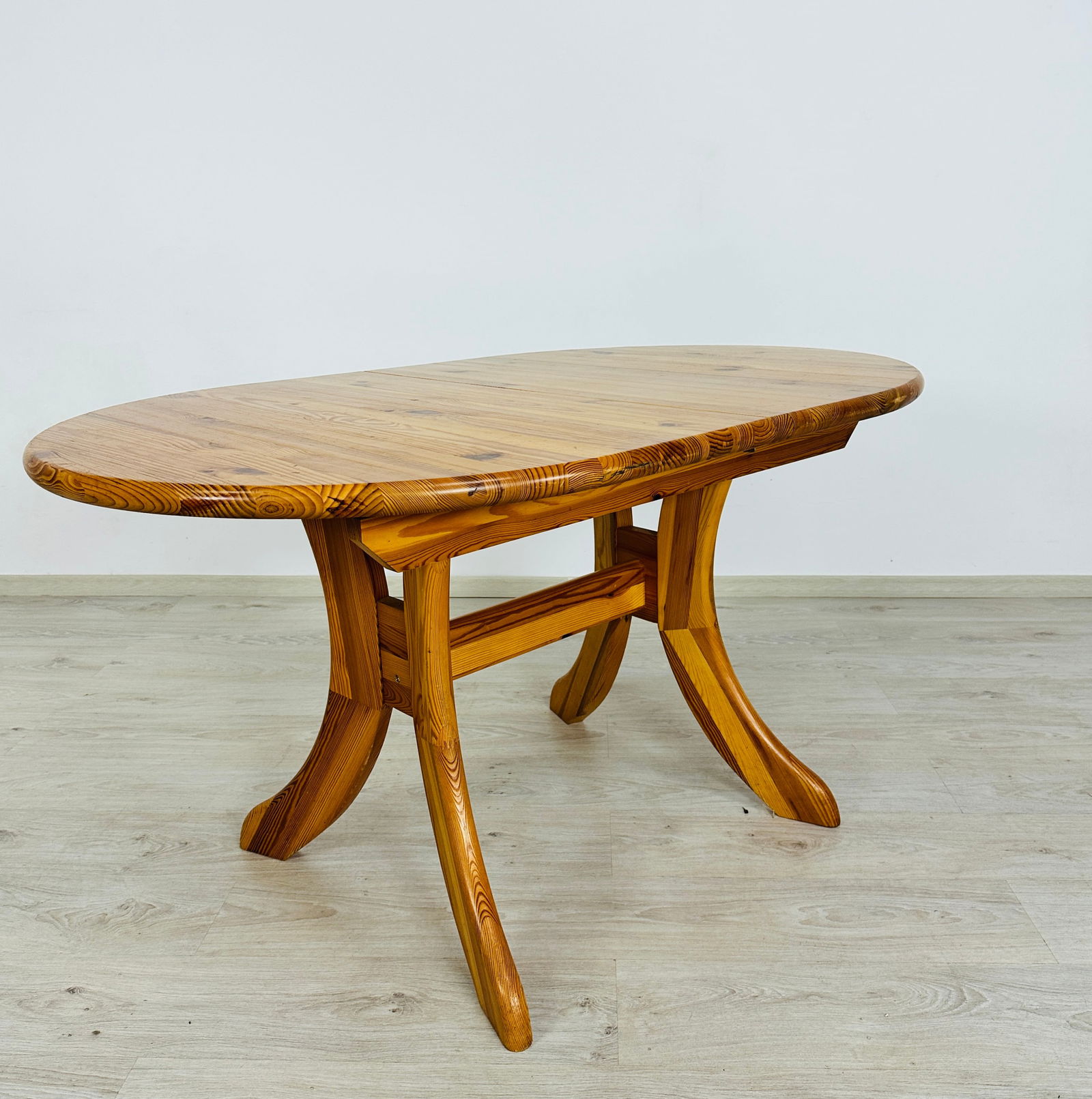 RAINER DAUMILLER EXTENDABLE DINING TABLE - 3