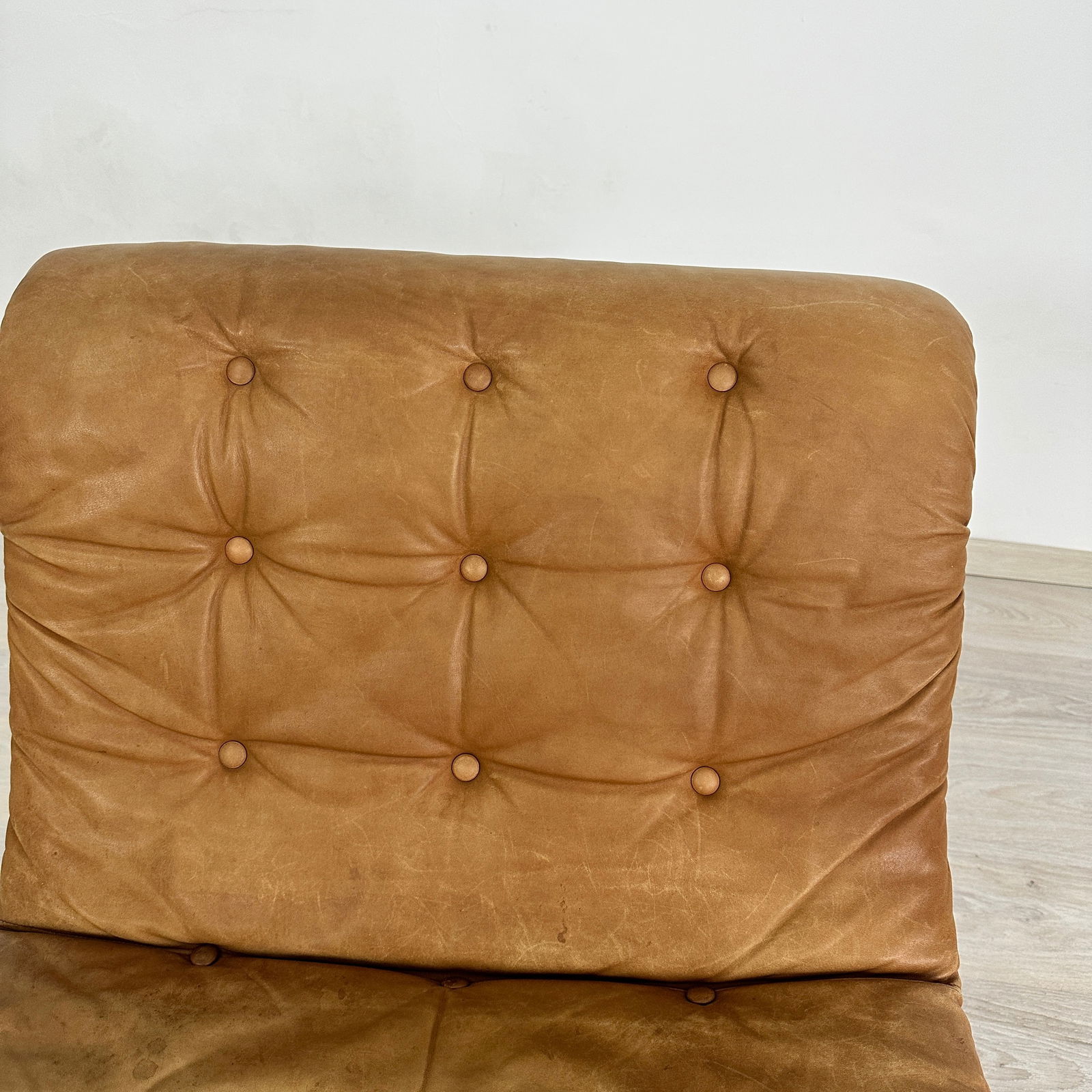 ITALIAN MODULAR LEATHER SOFA - 17