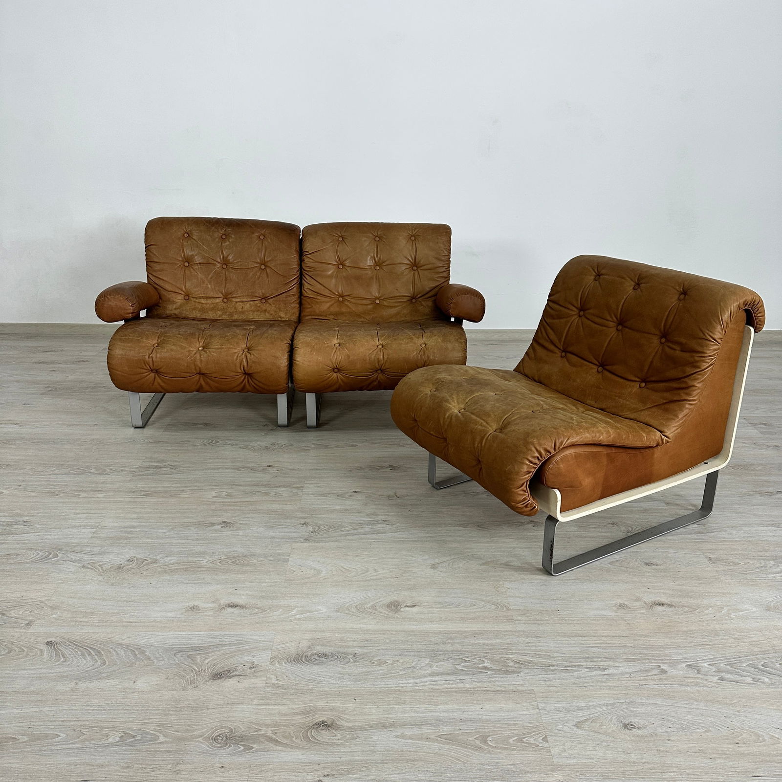 ITALIAN MODULAR LEATHER SOFA - 5