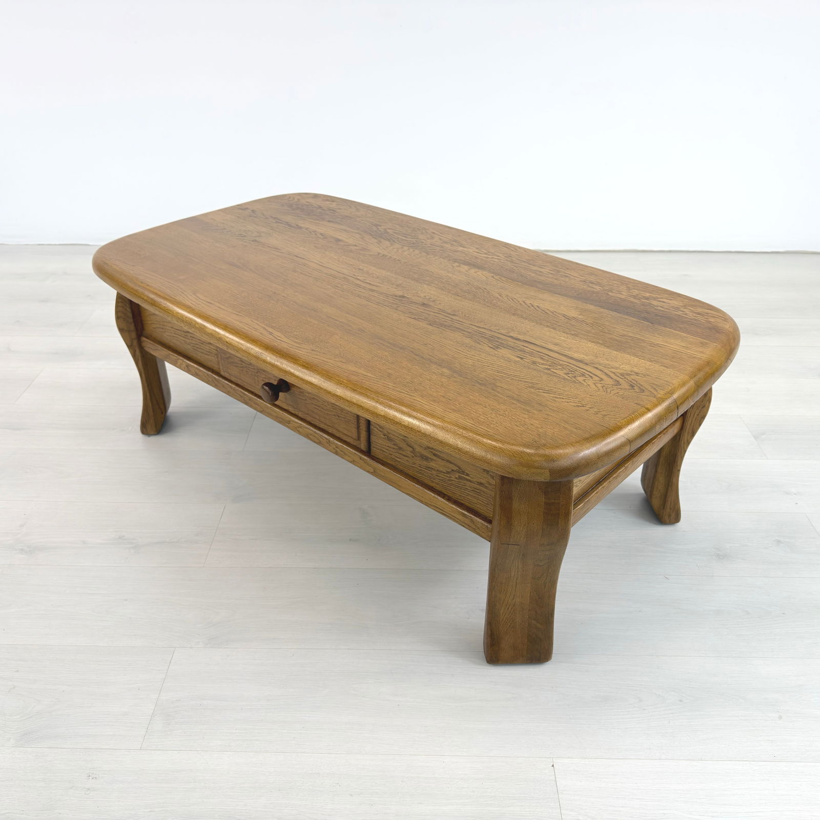 DUTCH OAK COFFEE TABLE - 3