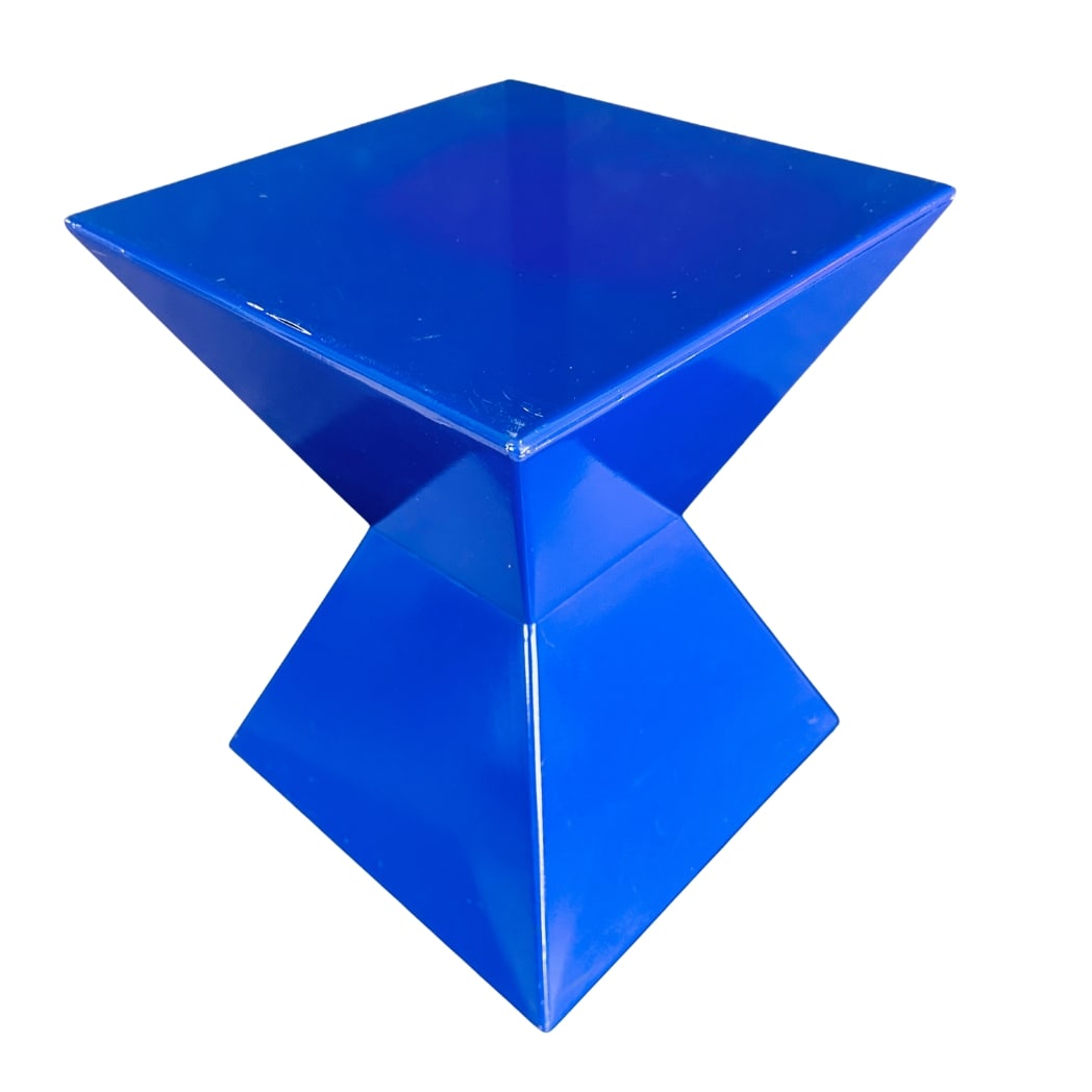 ITALIAN VINTAGE BLUE ACRYLIC END TABLE: Dimensions: H 17” x W 13.5”. Vintage Italian pyramid blue acrylic end table.