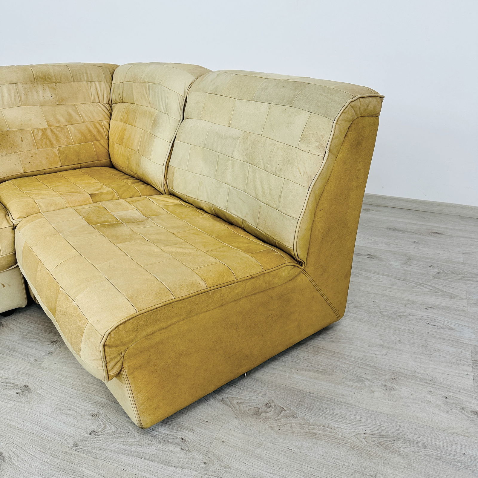 DE SEDE ATTR. LEATHER MODULAR SOFA - 13