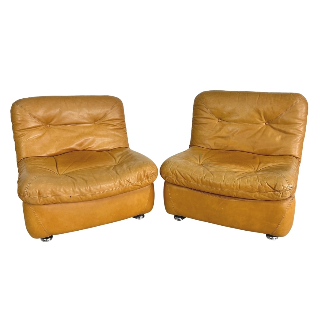 MODULAR SOFA FROM DREIPUNKT INTERNATIONAL, A PAIR: Dimensions: H 26.5” x W 30” x D 35.5” x SH 15.5”. Pair of Vintage brown leather lounge chairs/modular sofa from Dreipunkt International, 1970s.