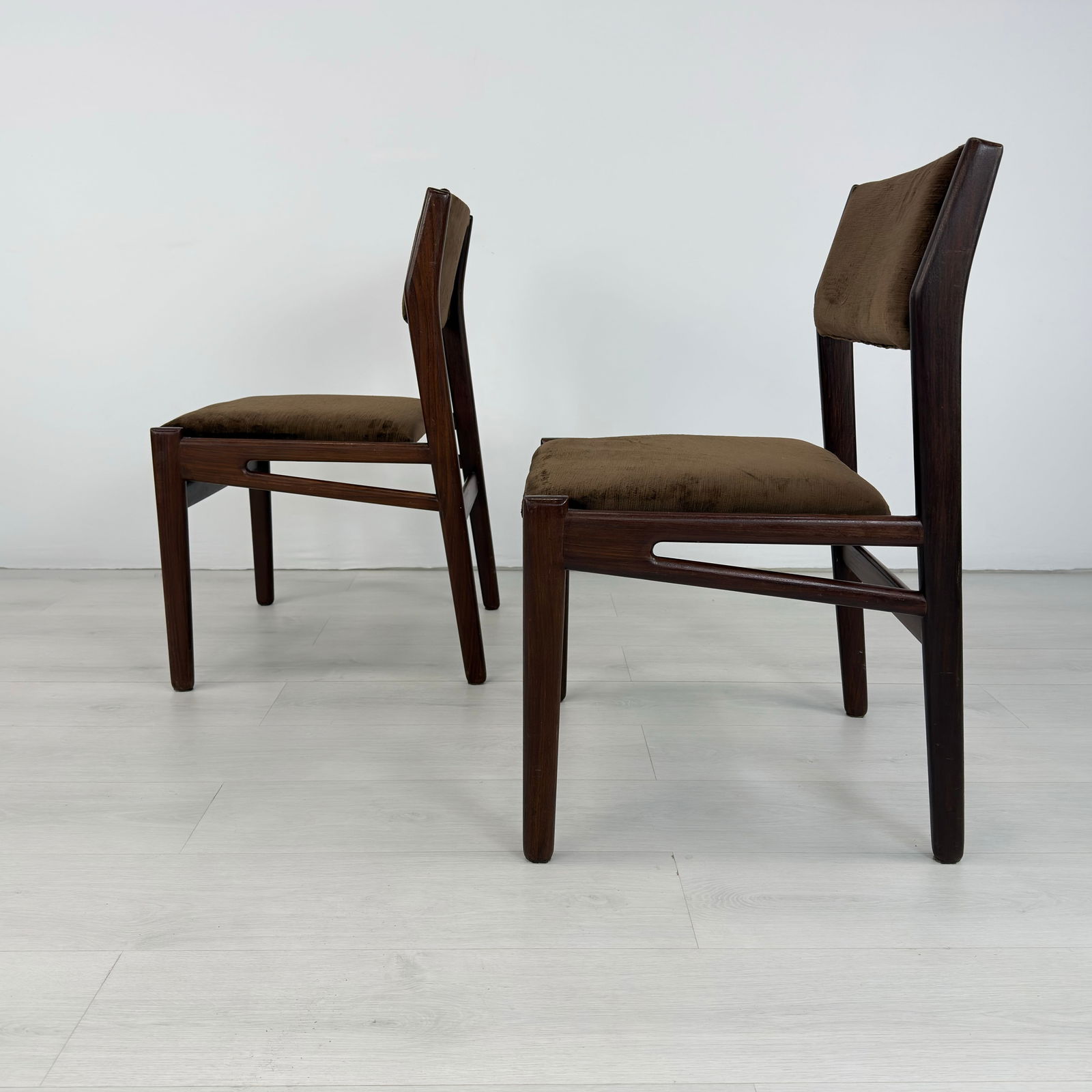 TOPFORM DINING CHAIRS, A PAIR - 3