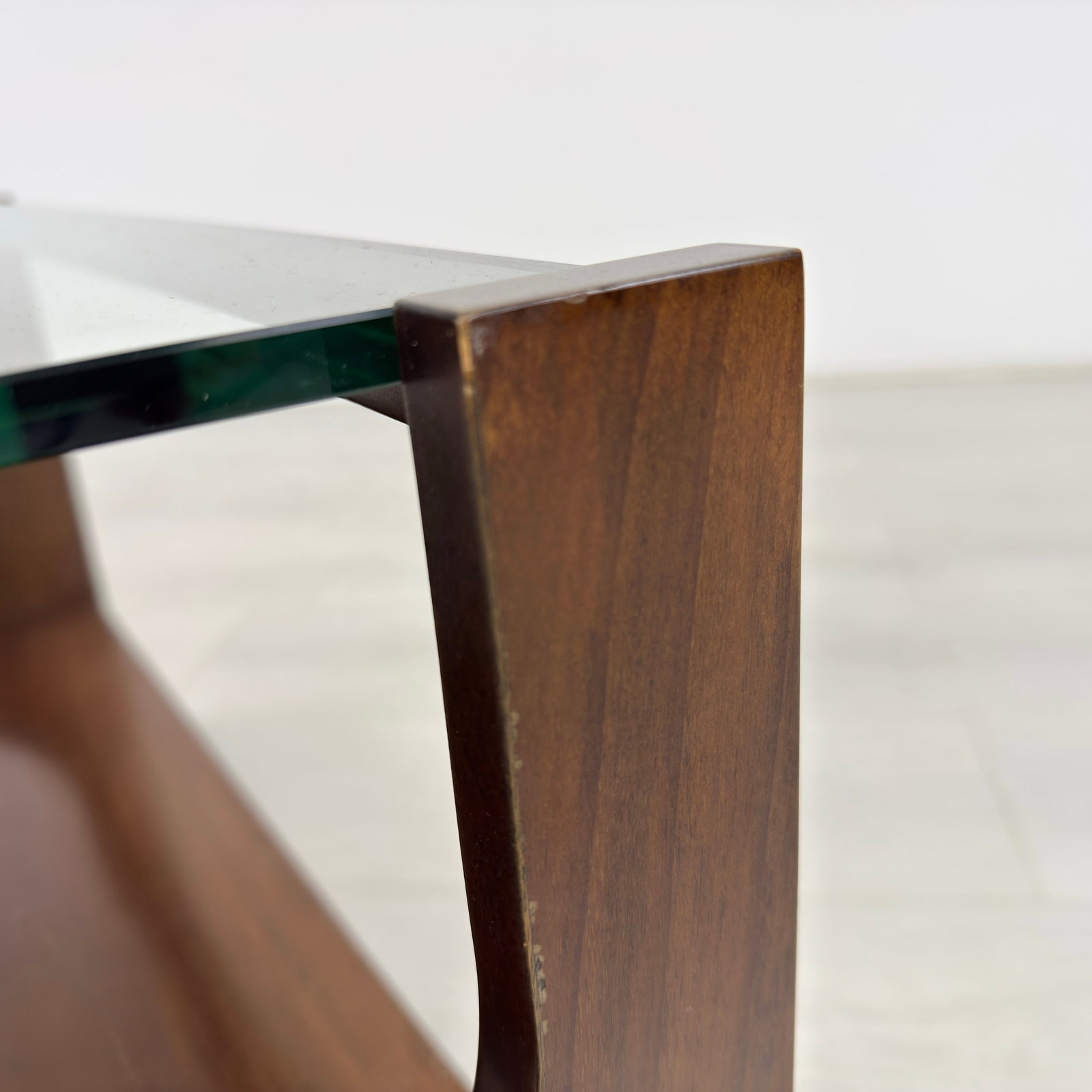 ITALIAN SPACE AGE COFFEE TABLE - 8