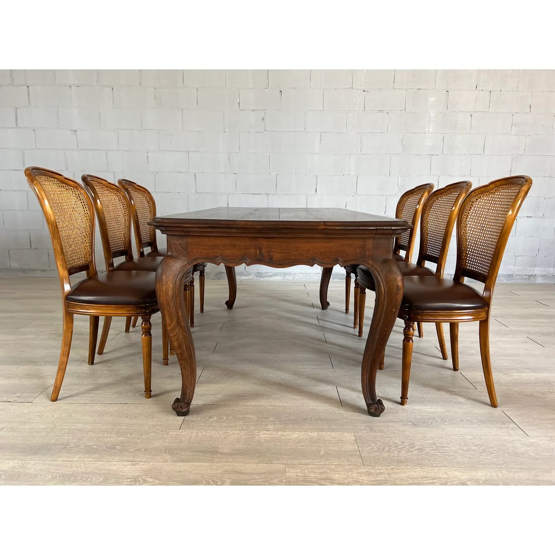 FRENCH LOUIS XV DINING TABLE - 12