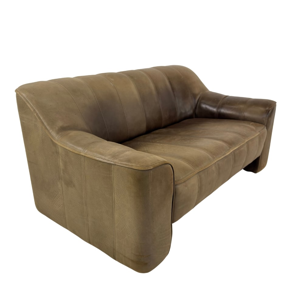 DE SEDE DS-44 LEATHER SOFA (1 of 13)