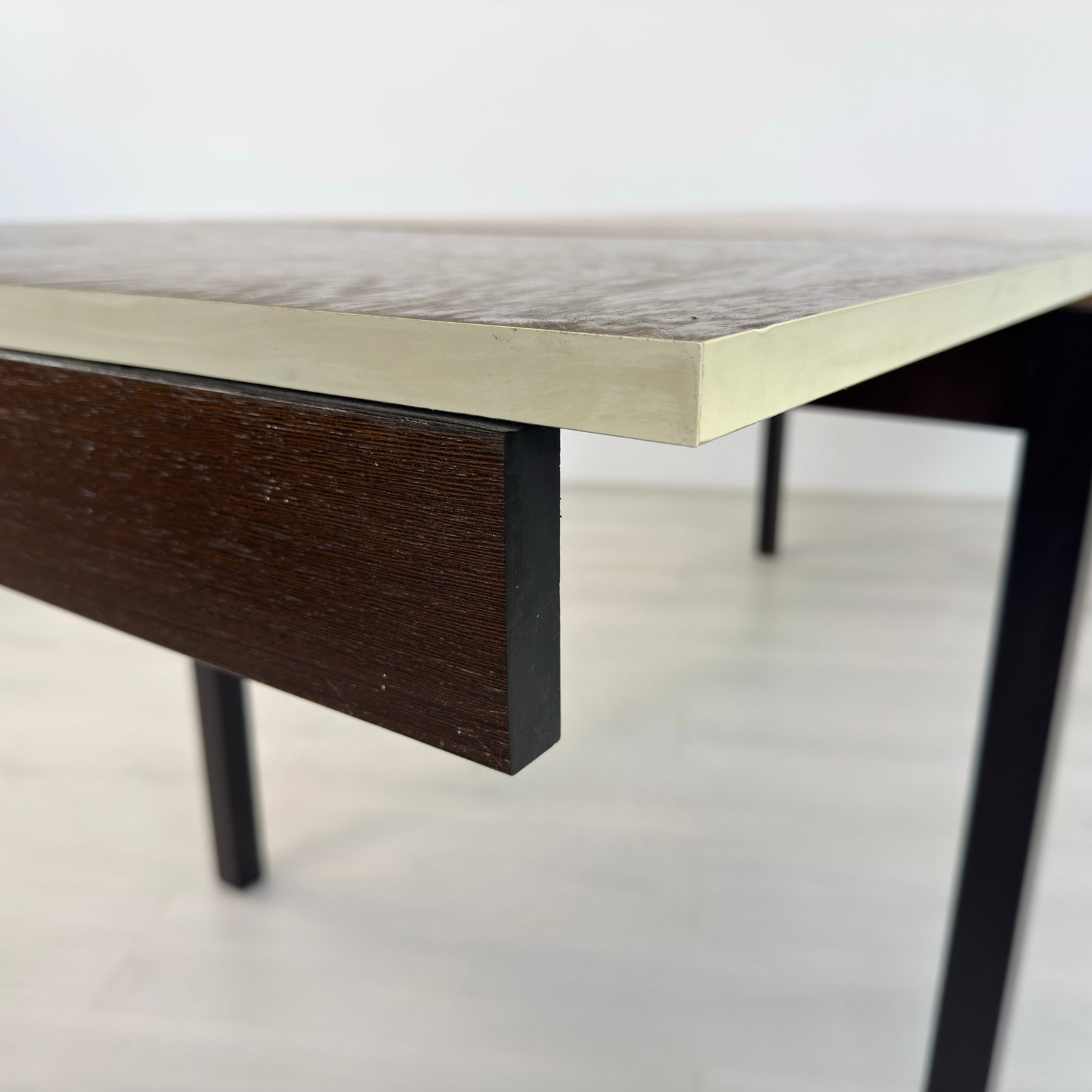 SCANDINAVIAN EXTENDABLE DINING TABLE - 10