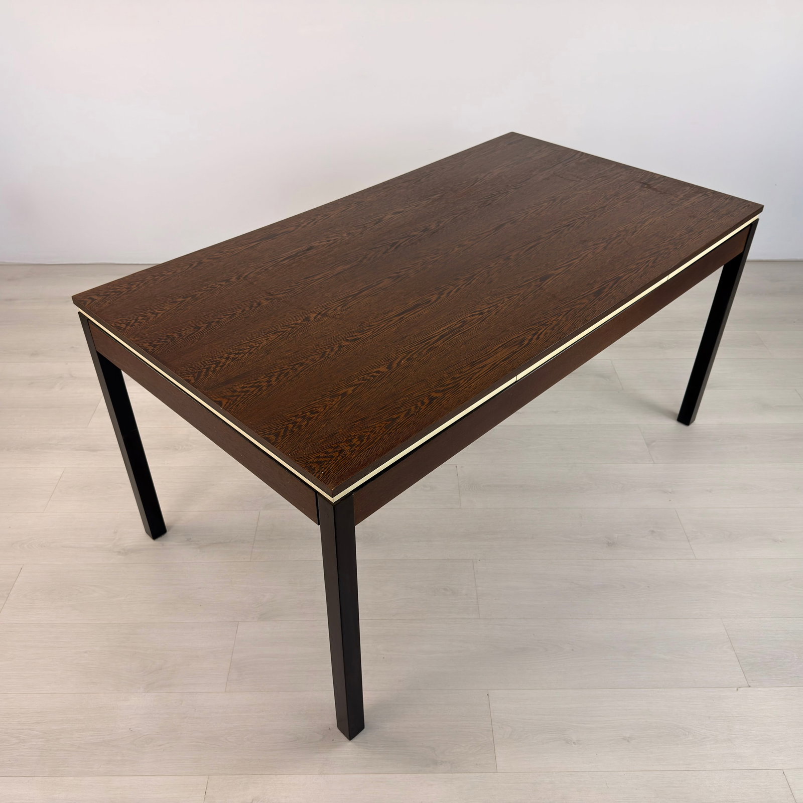 SCANDINAVIAN EXTENDABLE DINING TABLE - 5
