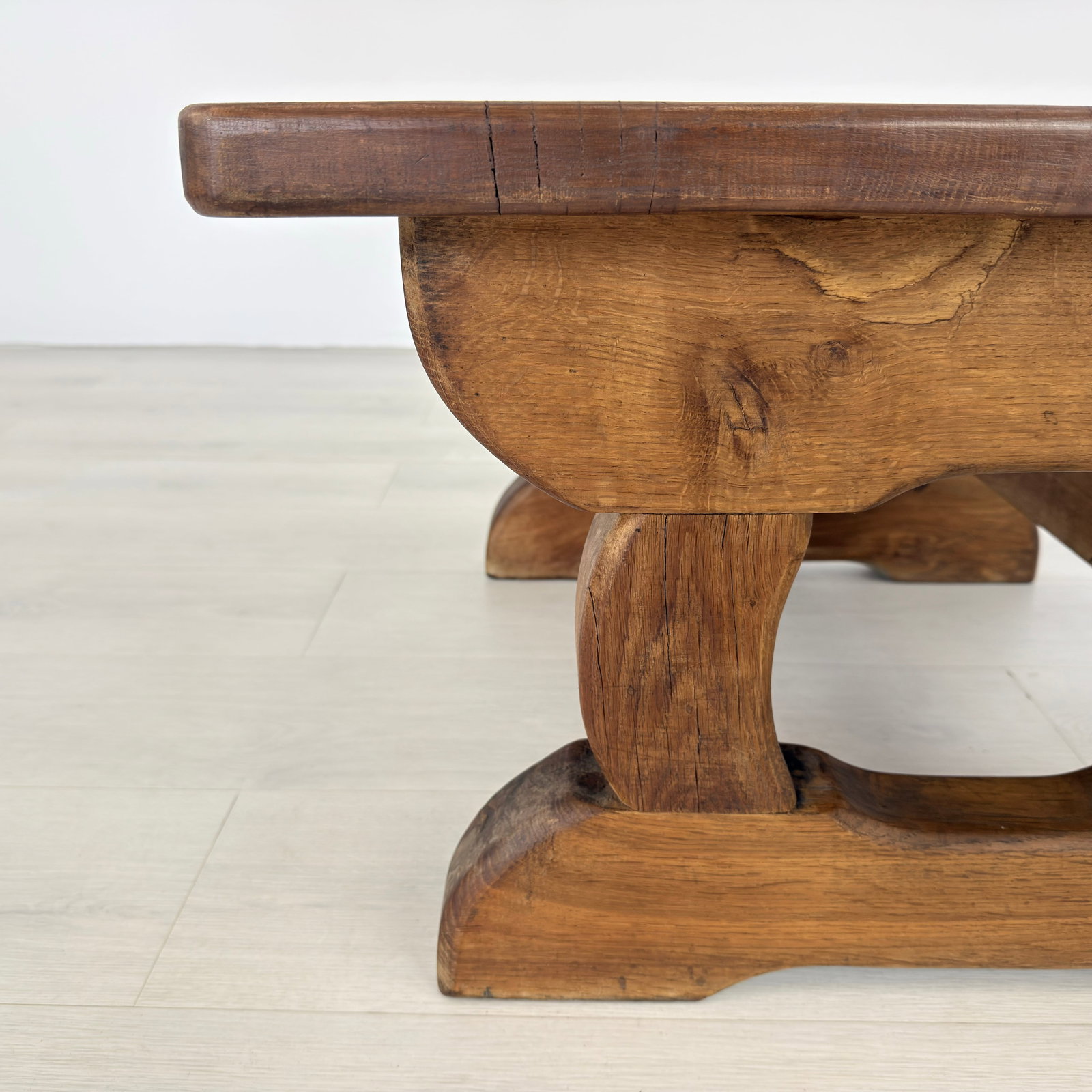 RUSTIC COFFEE TABLE - 9