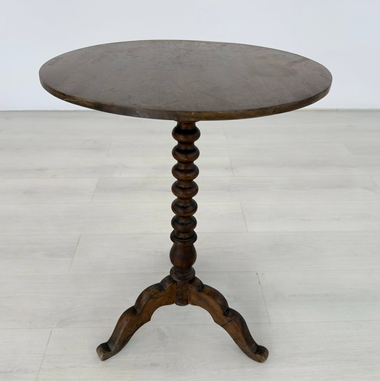 ANTIQUE VICTORIAN SIDE TABLE - 2