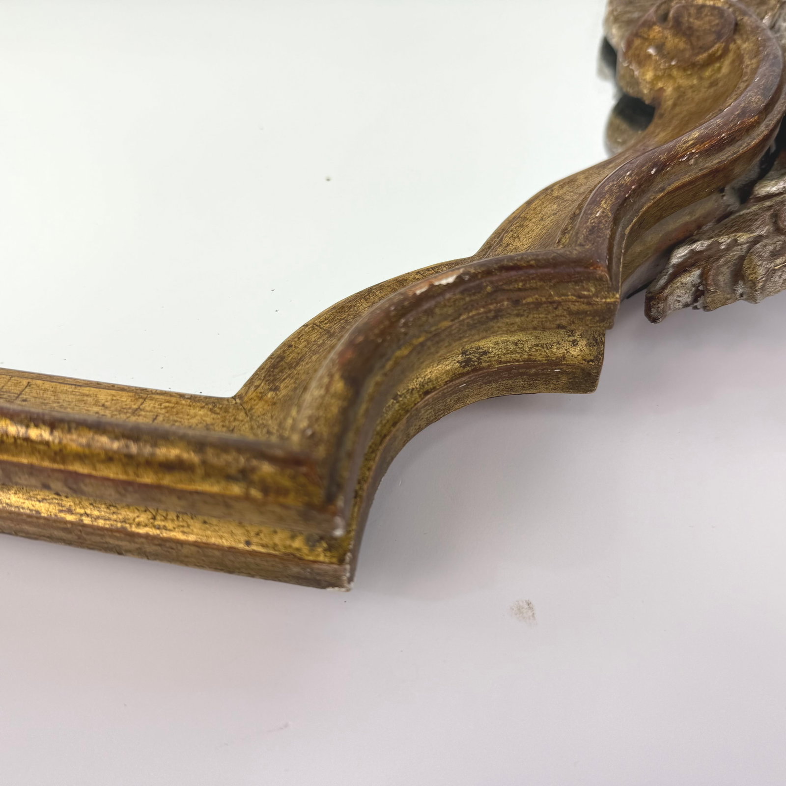 REGENCY STYLE WALL MIRROR - 4