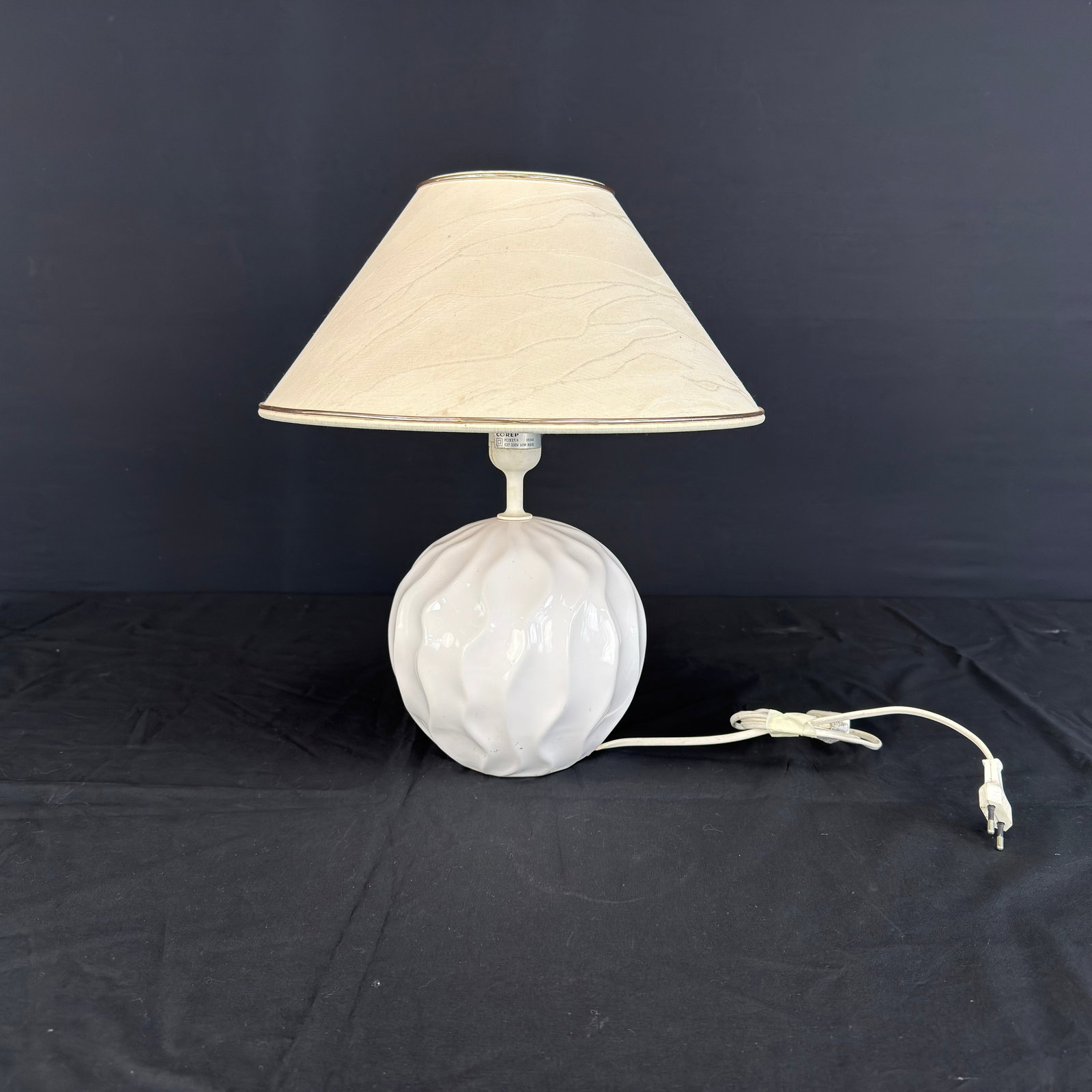 COREP TABLE LAMP (1 of 6)