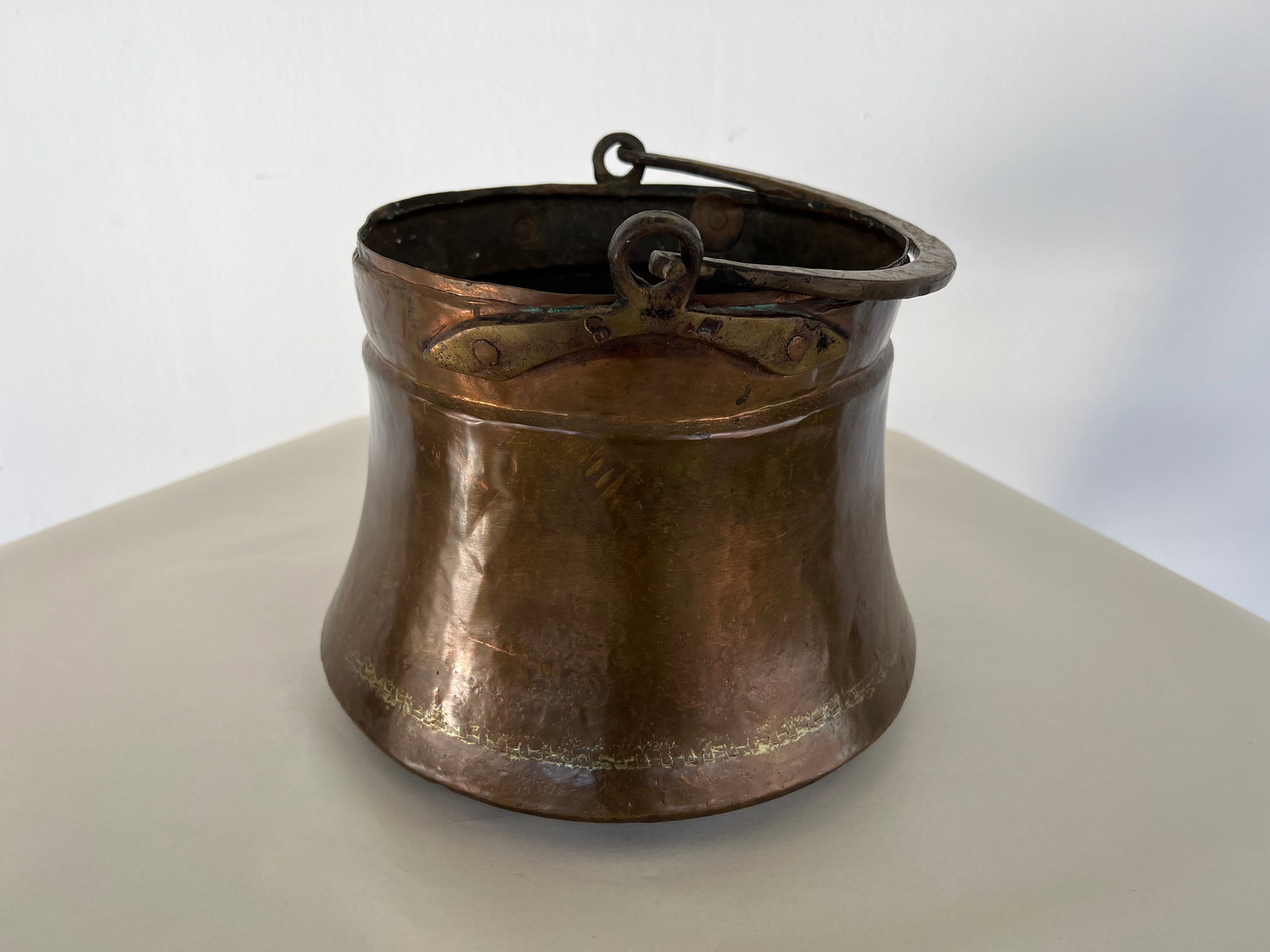 ANTIQUE COPPER CAULDRON (1 of 8)