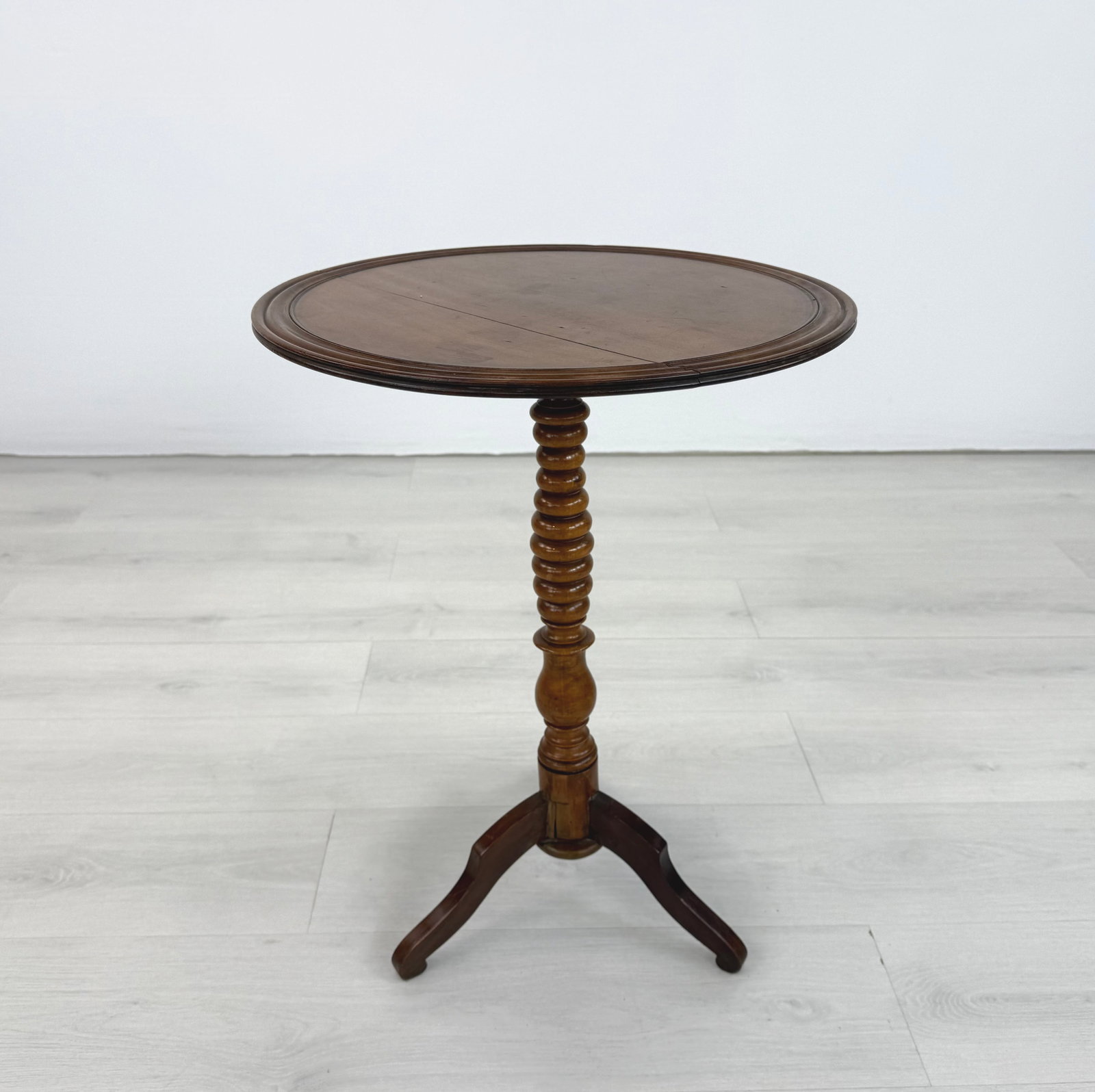 VICTORIAN TILT TOP SIDE TABLE - 4