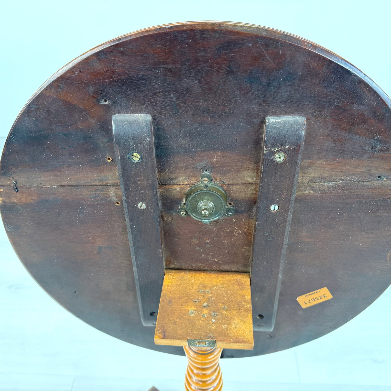 VICTORIAN TILT TOP SIDE TABLE - 8