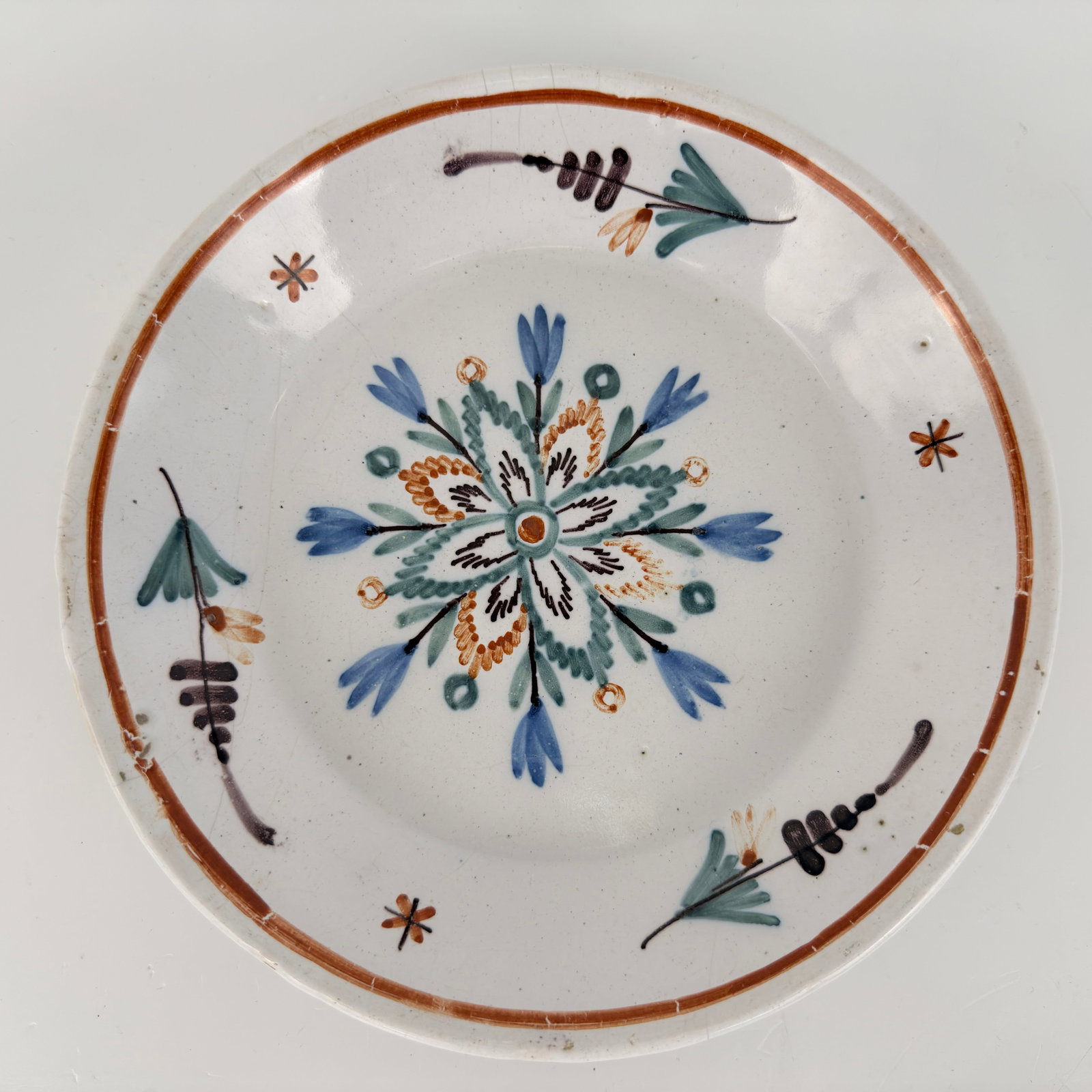 (2) CERAMIC DECORATIVE PLATES - 4