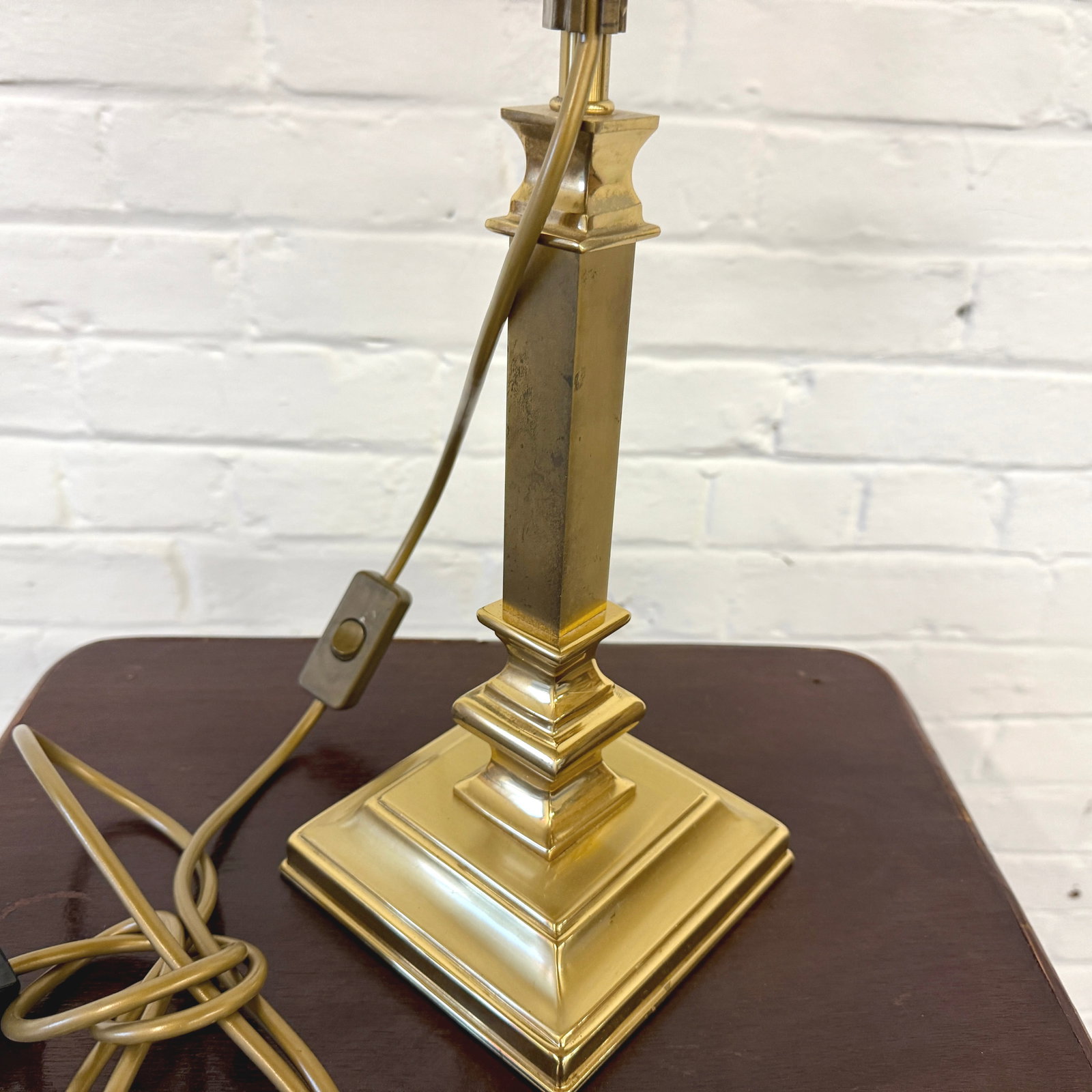 BRASS TABLE LAMP - 4