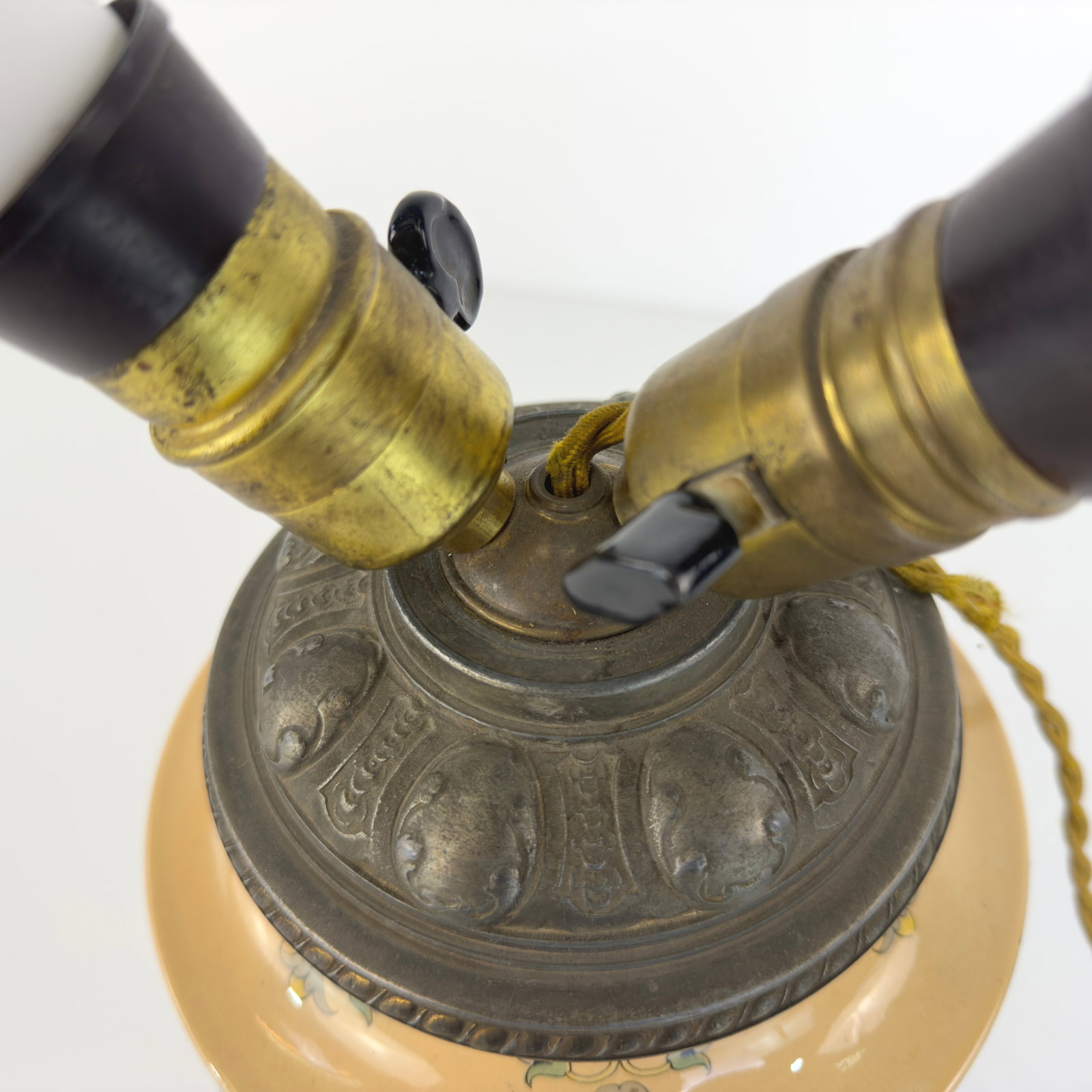 ANTIQUE CERAMIC TABLE LAMP - 7