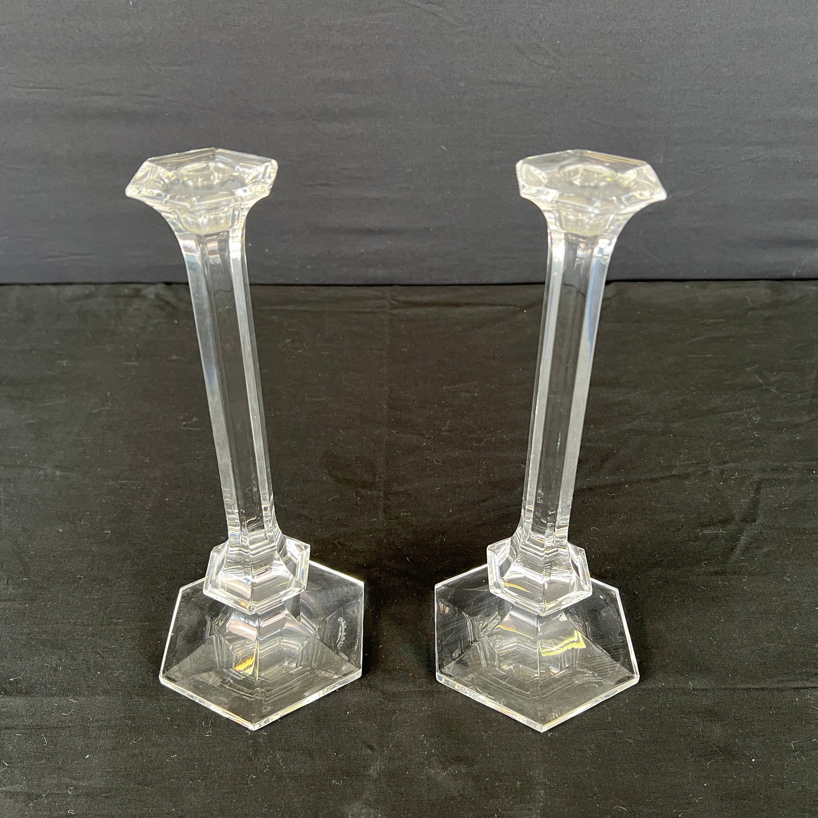 VAL ST LAMBERT ELYSEE CANDLESTICKS, A PAIR - 3