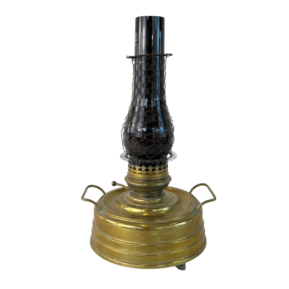 MARQUE DEPOSEE BRASS OIL LAMP: Dimensions: H 17” x W 9.5”. Antique Belgian Marque Deposee brass oil lamp.