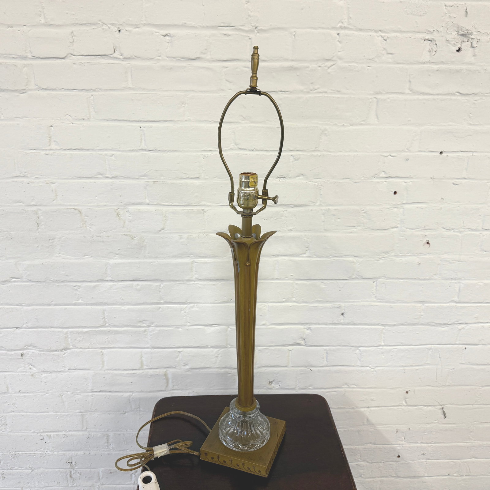 FRENCH TABLE LAMP - 4
