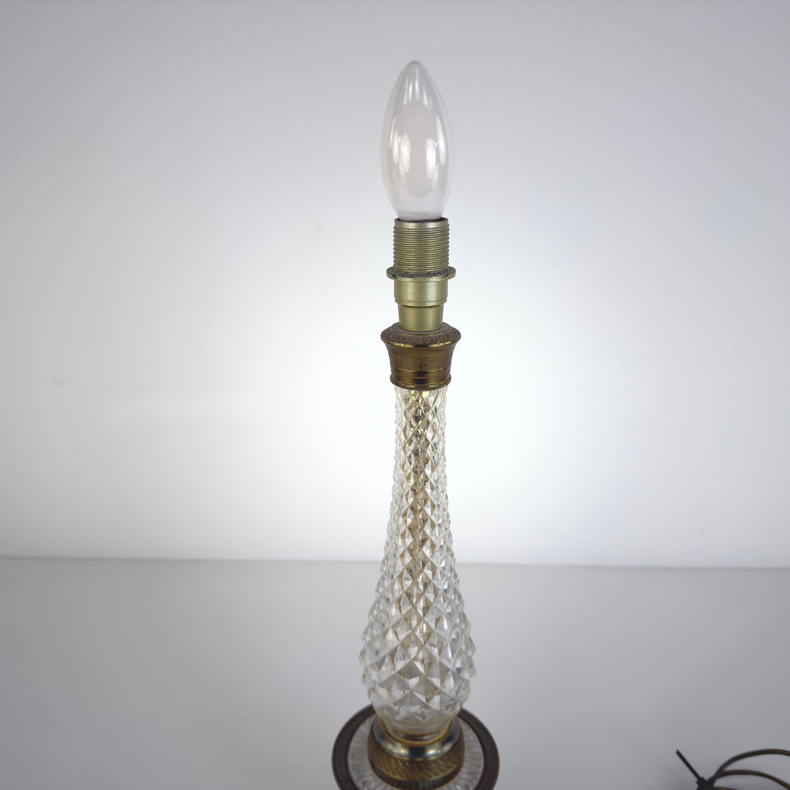 HOLLYWOOD REGENCY TABLE LAMP - 7