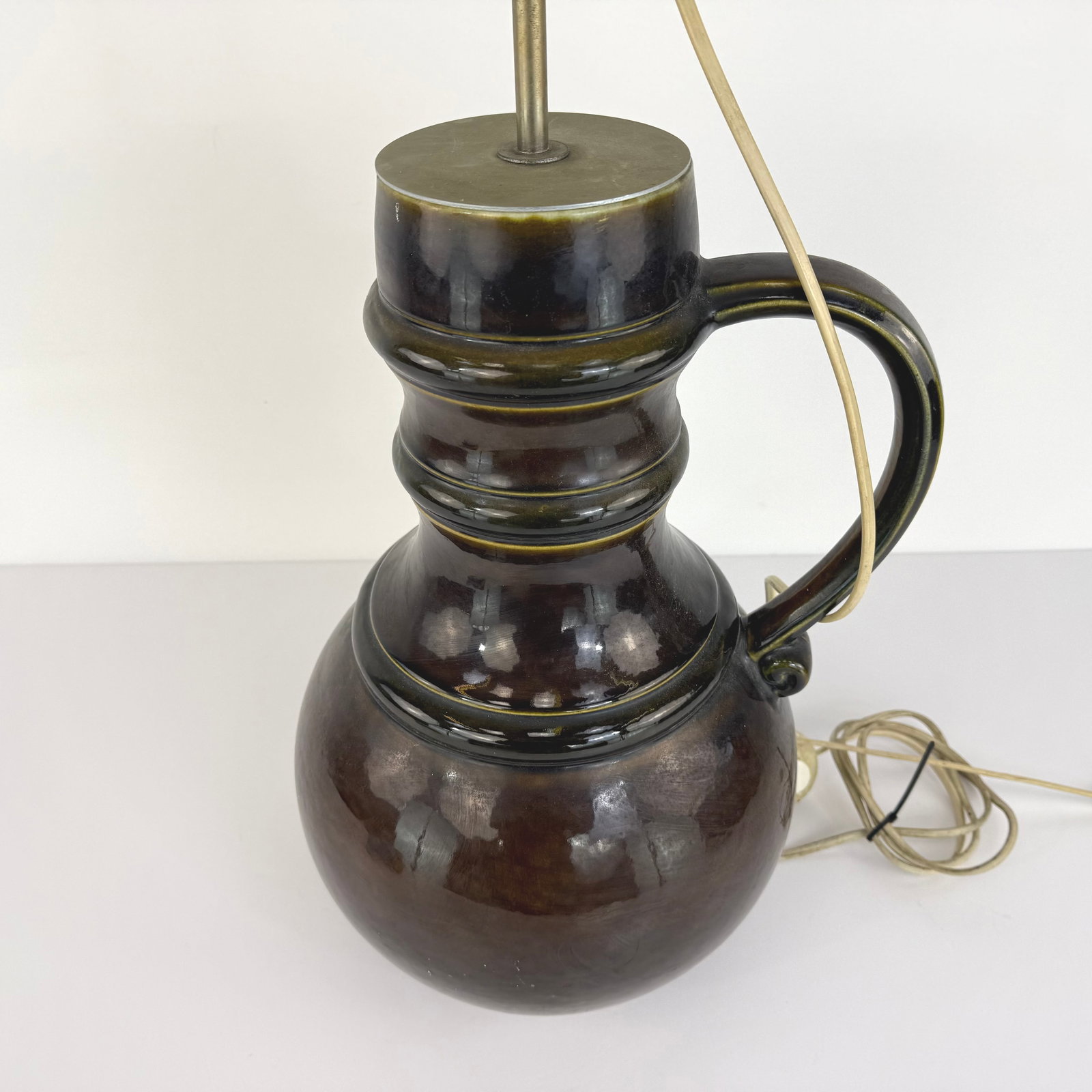 FRENCH CERAMIC TABLE LAMP - 6