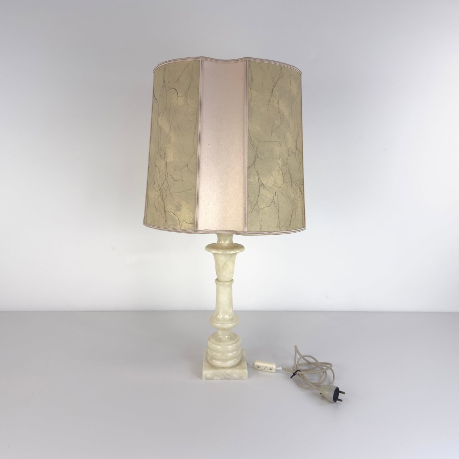ALABASTER TABLE LAMP - 2
