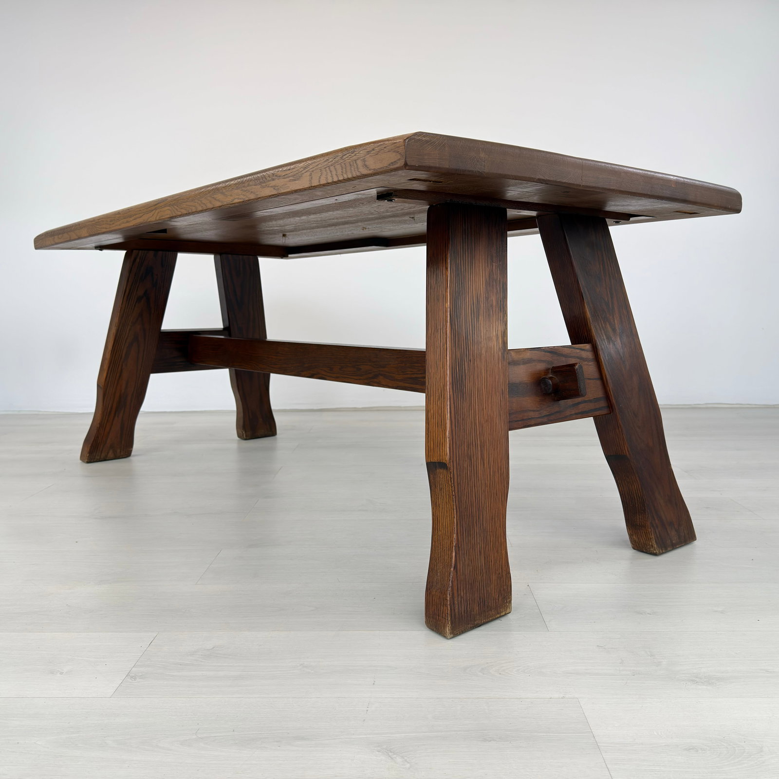 BRUTALIS OAK DINING TABLE - 4