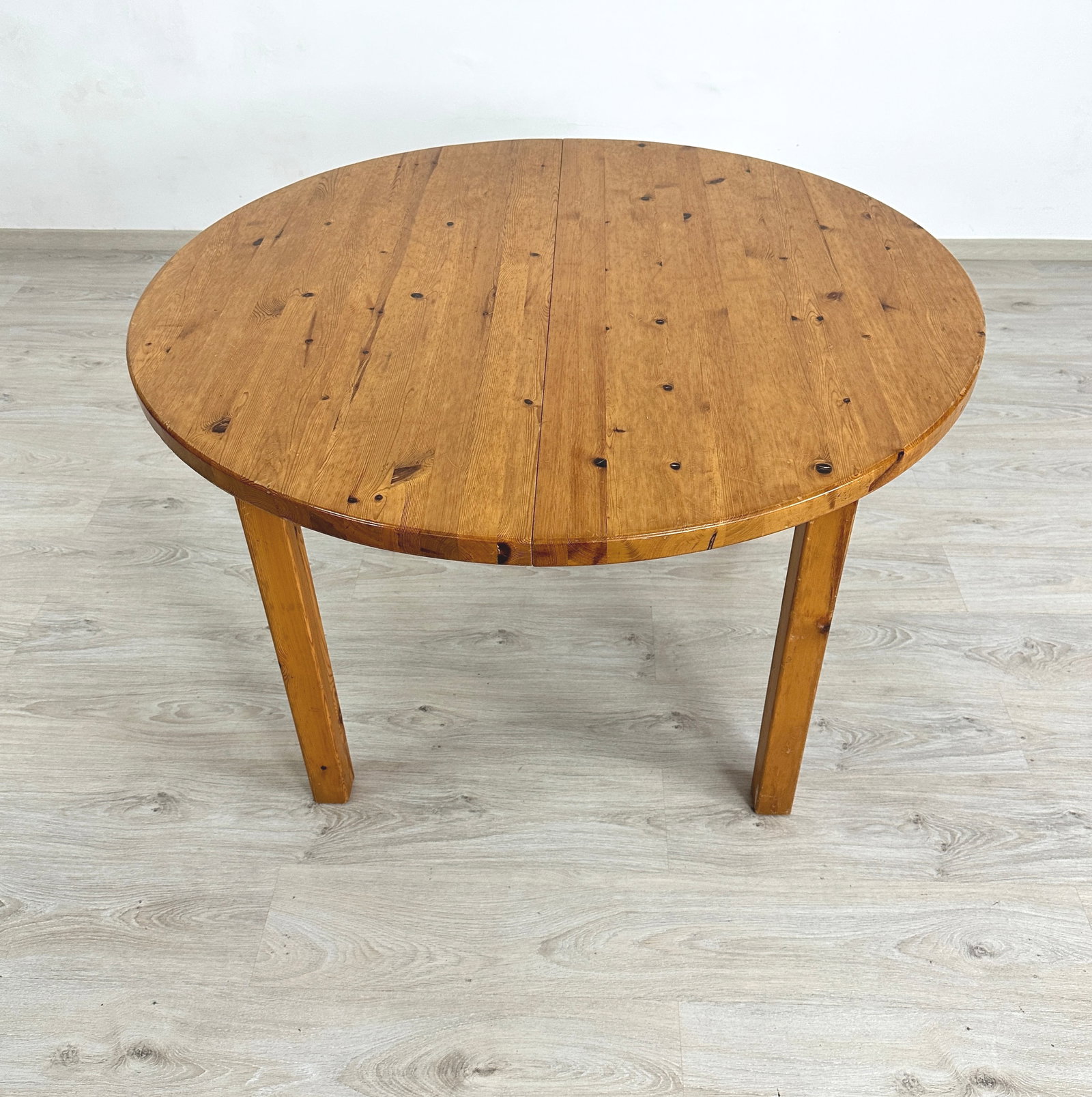EXTENDABLE DANISH PINE DINING TABLE - 6