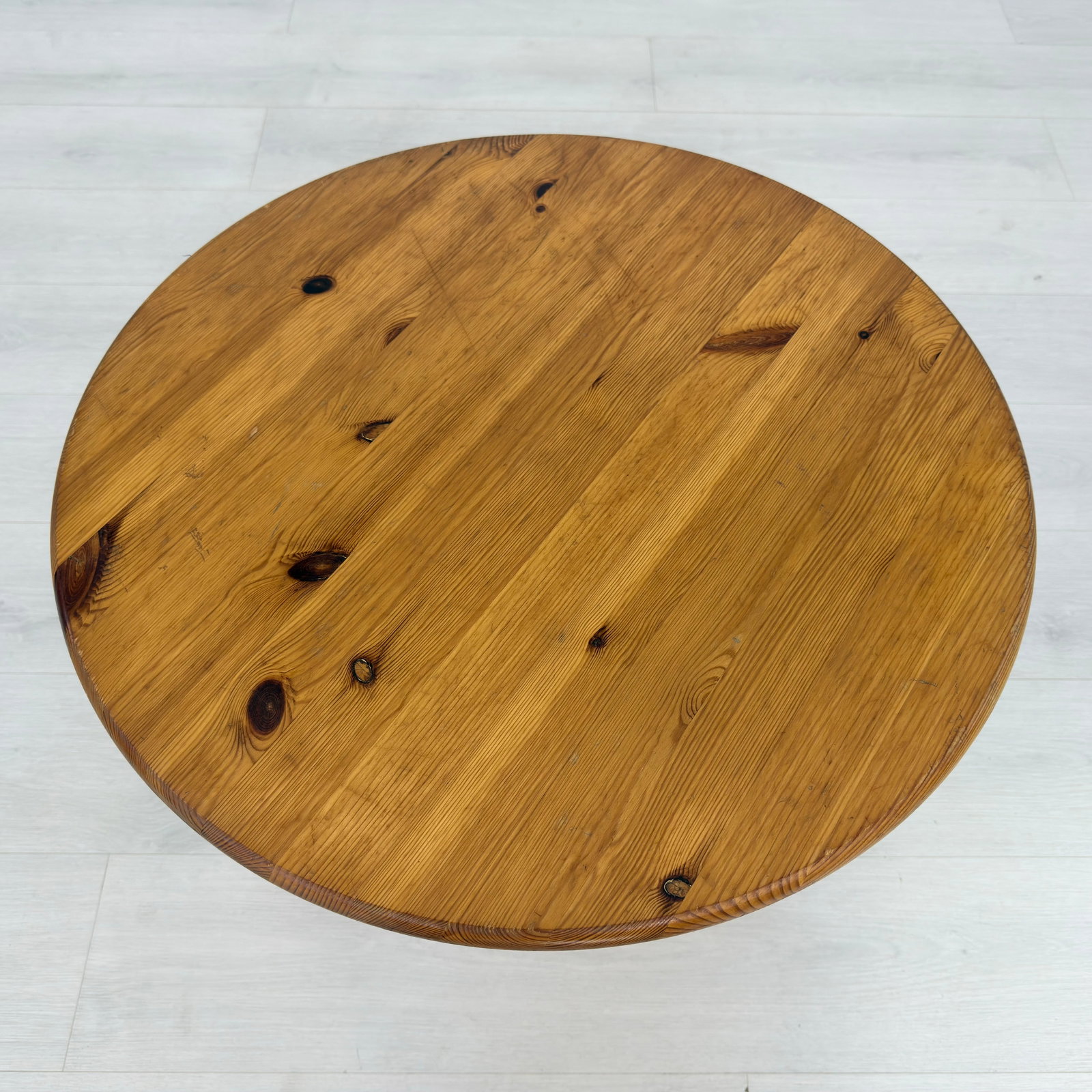 PINE COFFEE TABLE ATTR RAINER DAUMILLER - 7