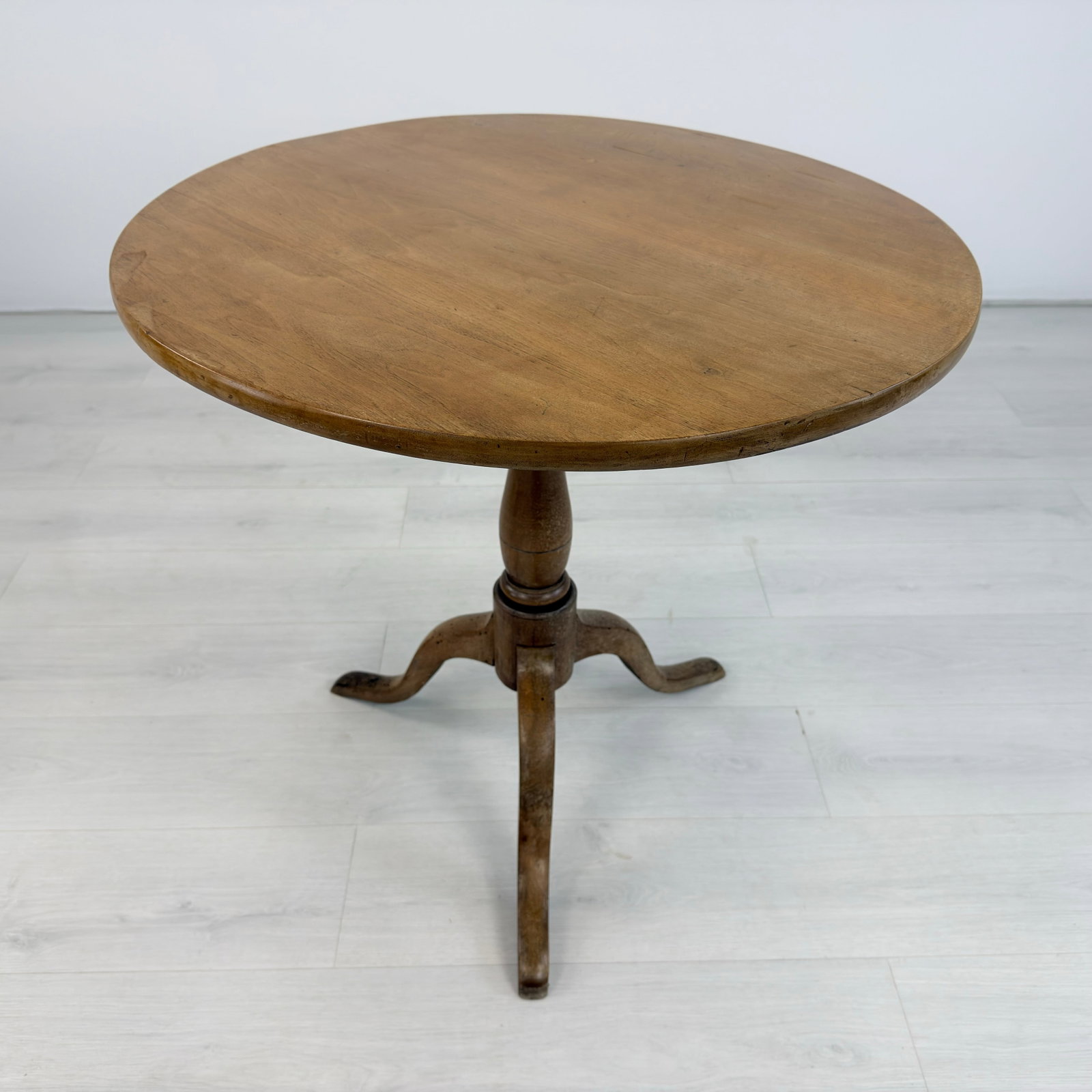 ANTIQUE TILT TOP BREAKFAST TABLE - 5