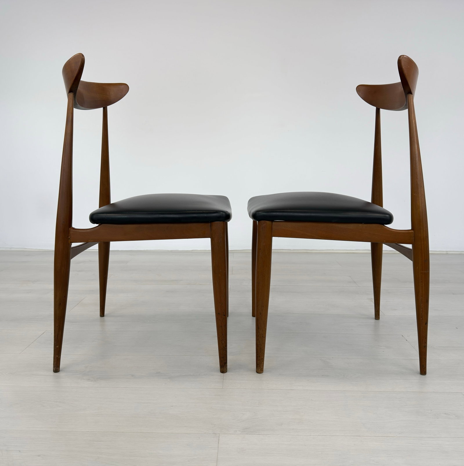 HARRY ØSTERGAARD DINING CHAIRS, A PAIR - 3