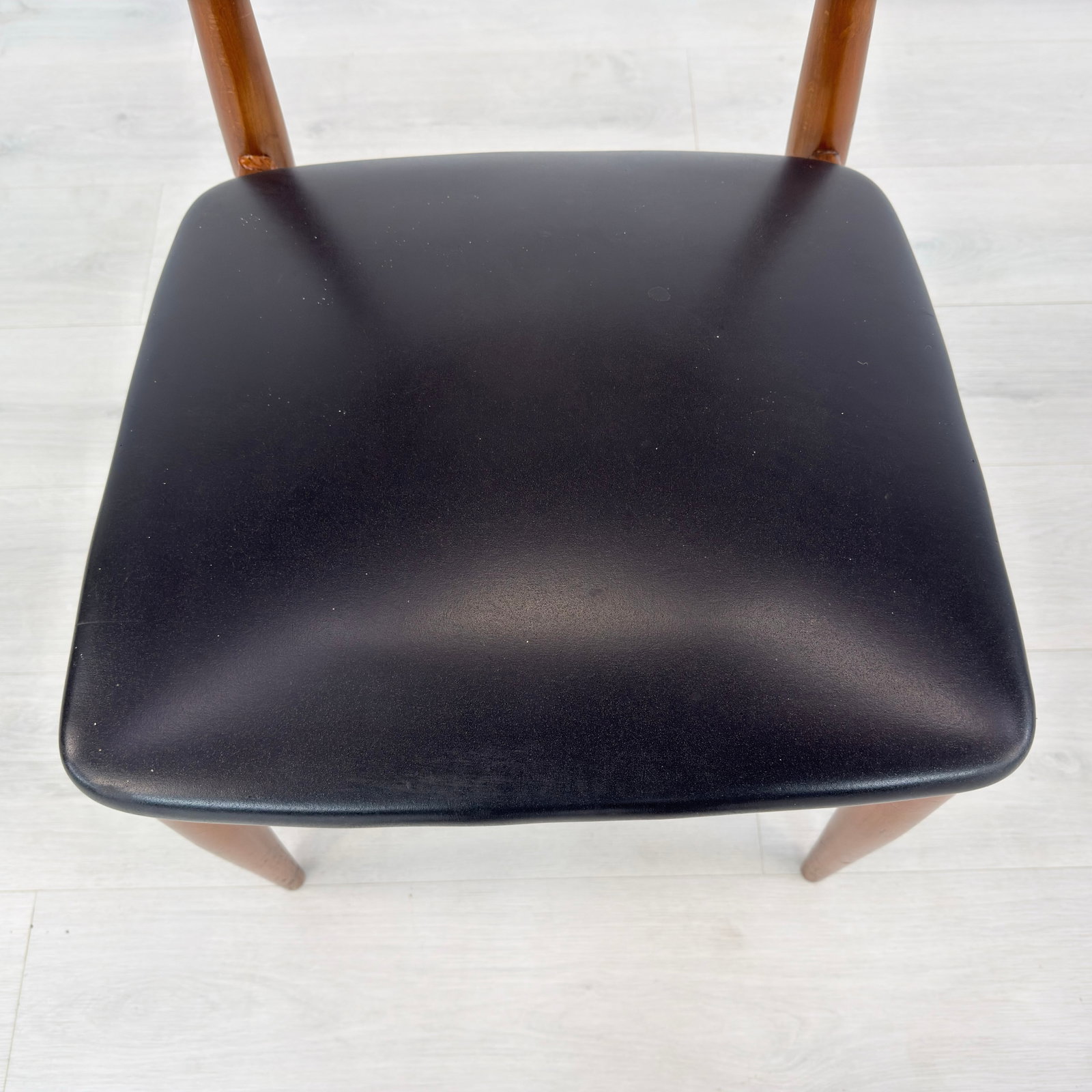 HARRY ØSTERGAARD DINING CHAIRS, A PAIR - 9
