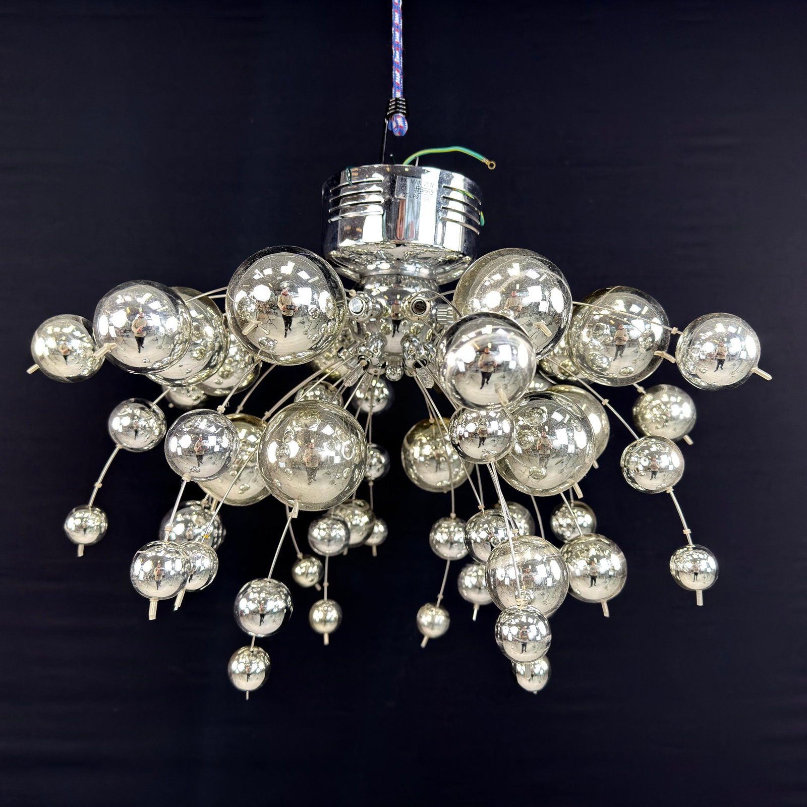 BRILLIANT SPUTNIC CHANDELIER: Dimensions: H 17” x W 20.5”. Italian Brilliant chrome ball Molecular Sputnic chandelier.