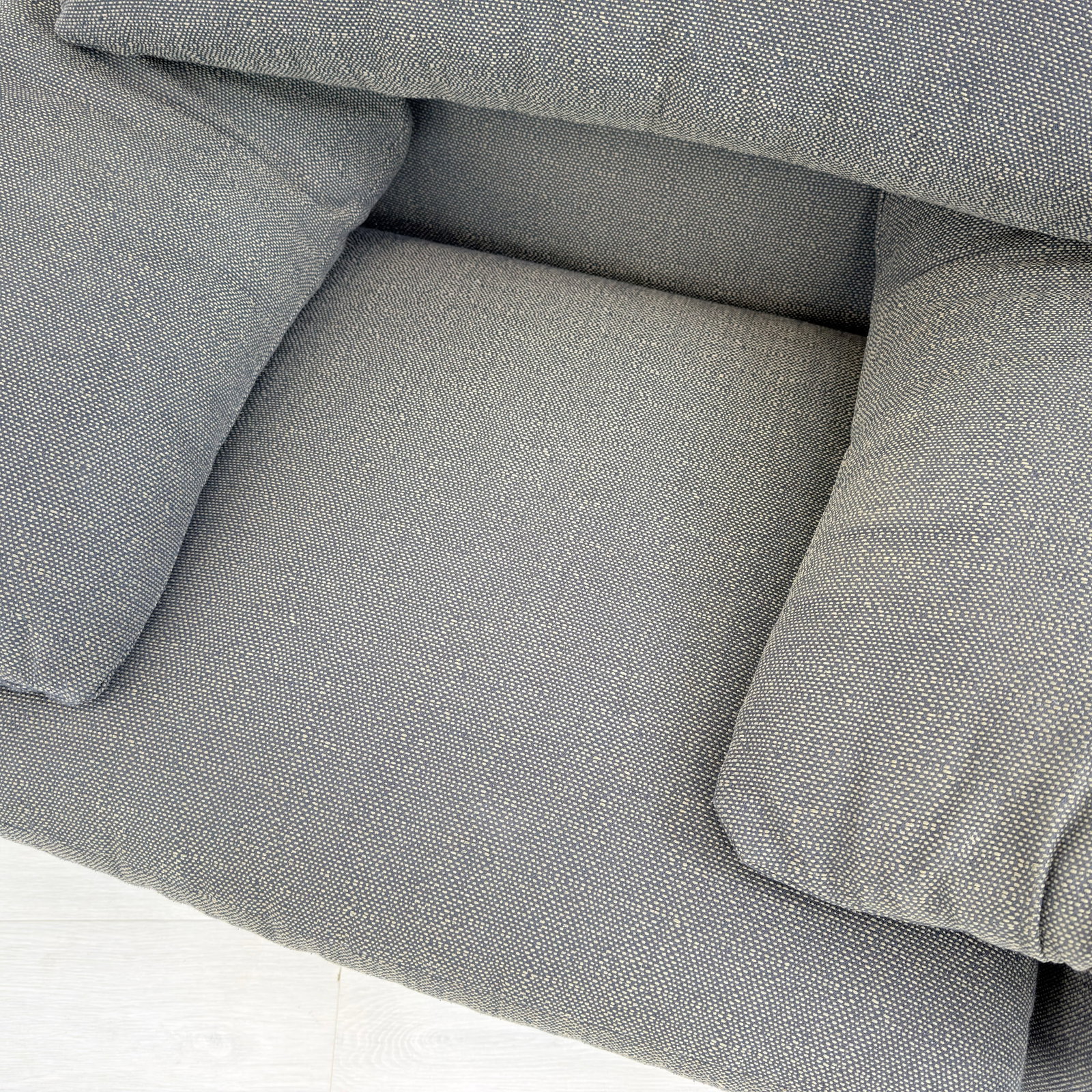 VICO MAGISTRETTI MARALUNGA LOUNGE CHAIRS, A PAIR - 11