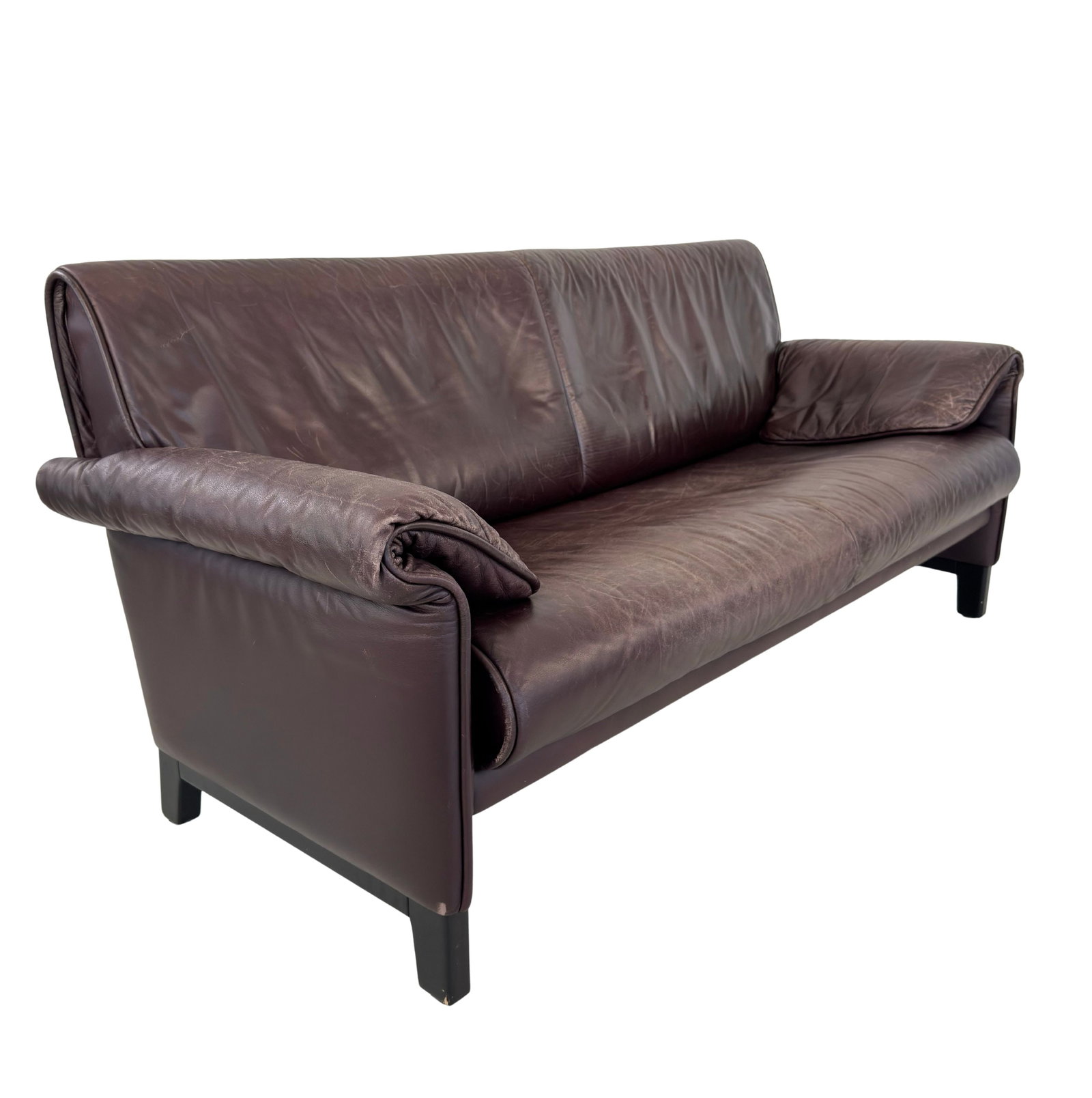 DE SEDE DS 14 LEATHER SOFA: Dimensions: H 31.5” x W 70” x D 30” x SH 17.5”. Vintage brown leather sofa DS 14 from De Sede, 1990s.