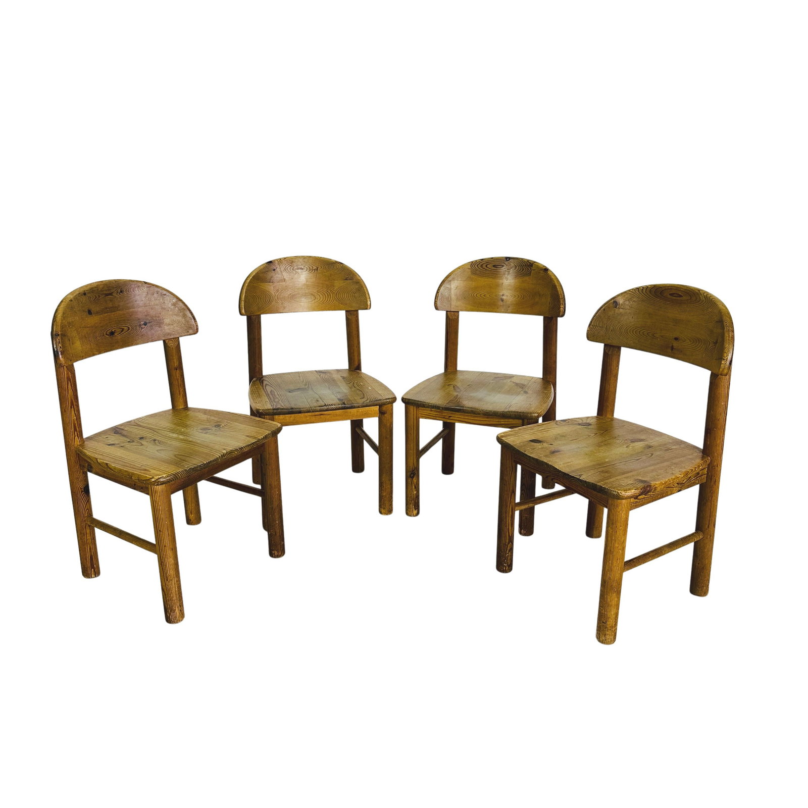 (4) RAINER DAUMILLER STYLE DINING CHAIRS: Dimensions: H 34” x W 19.5” x SD 17.3” x SH 18”. Set of 4 pine dining chairs attr. Rainer Daumiller in the 1970s.