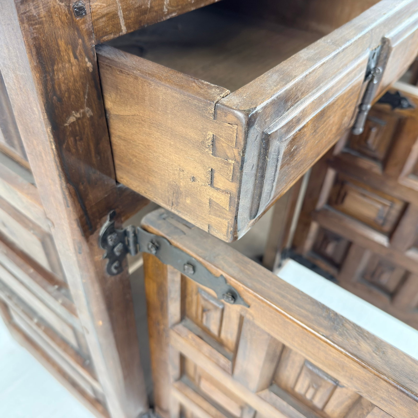 SPANISH BRUTALIST SIDEBOARD - 10